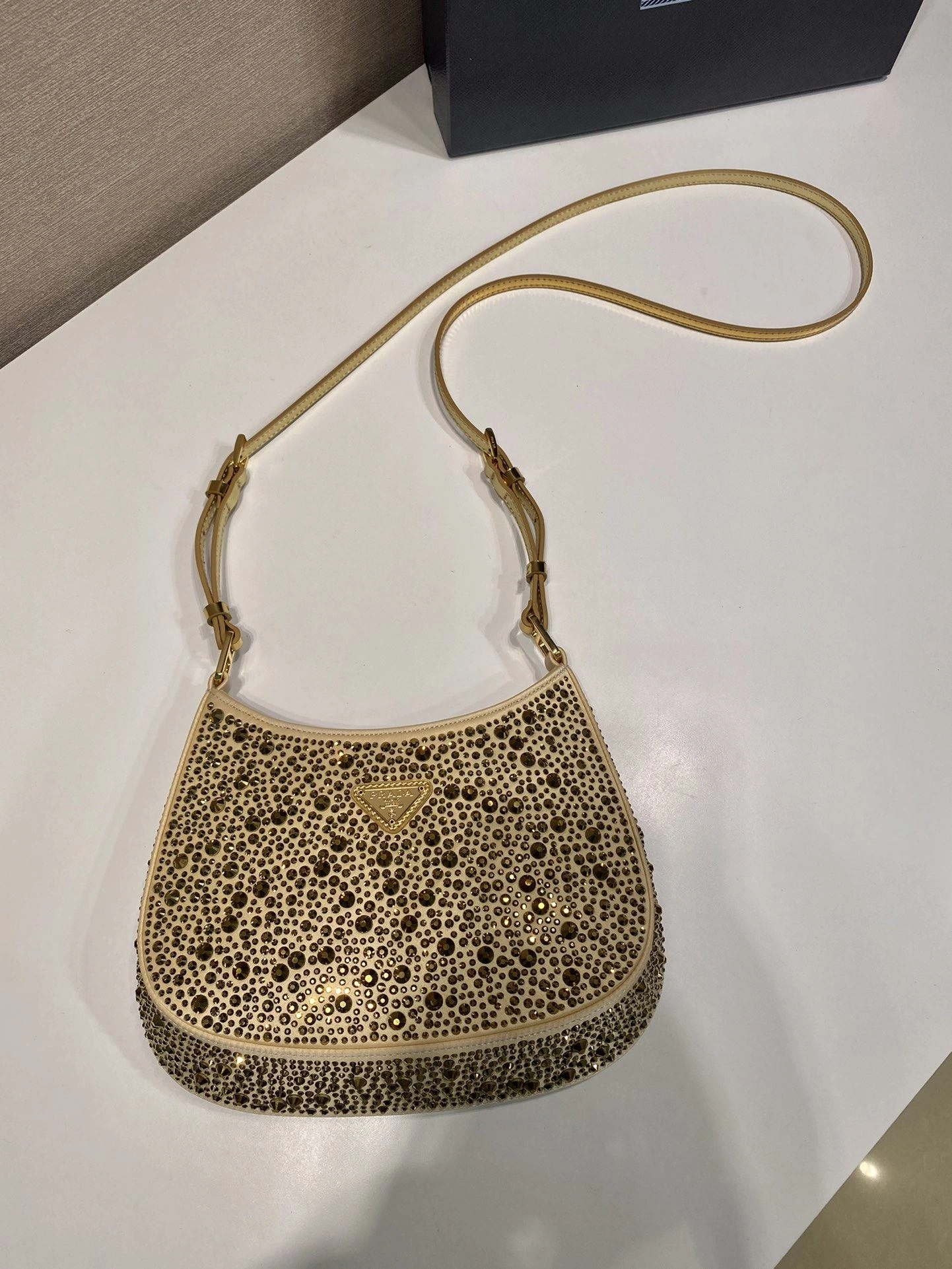 Prada Top Handle Bags 4099A-0224