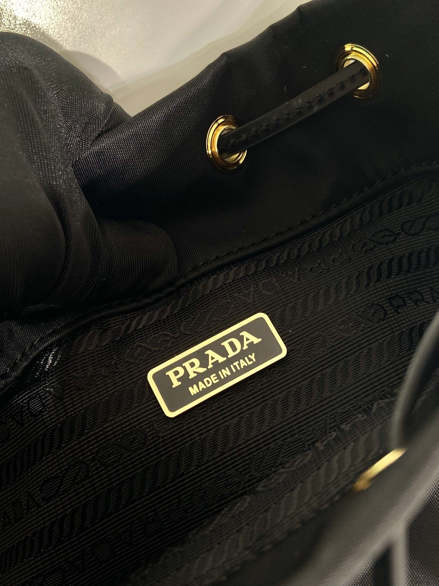 Prada Bucket Bags 4099A-0237