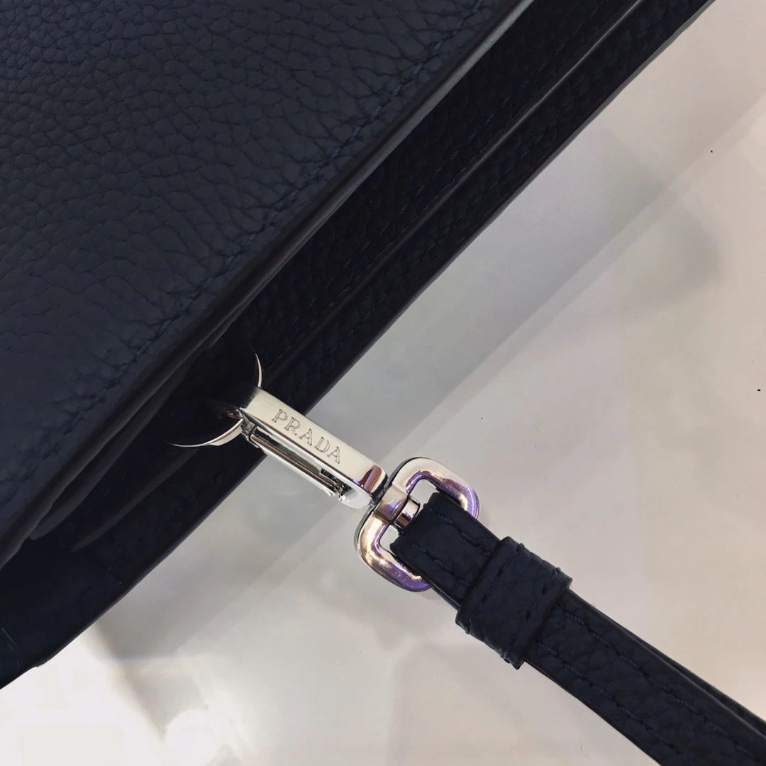 Prada Clutch Bags 4099A-0381