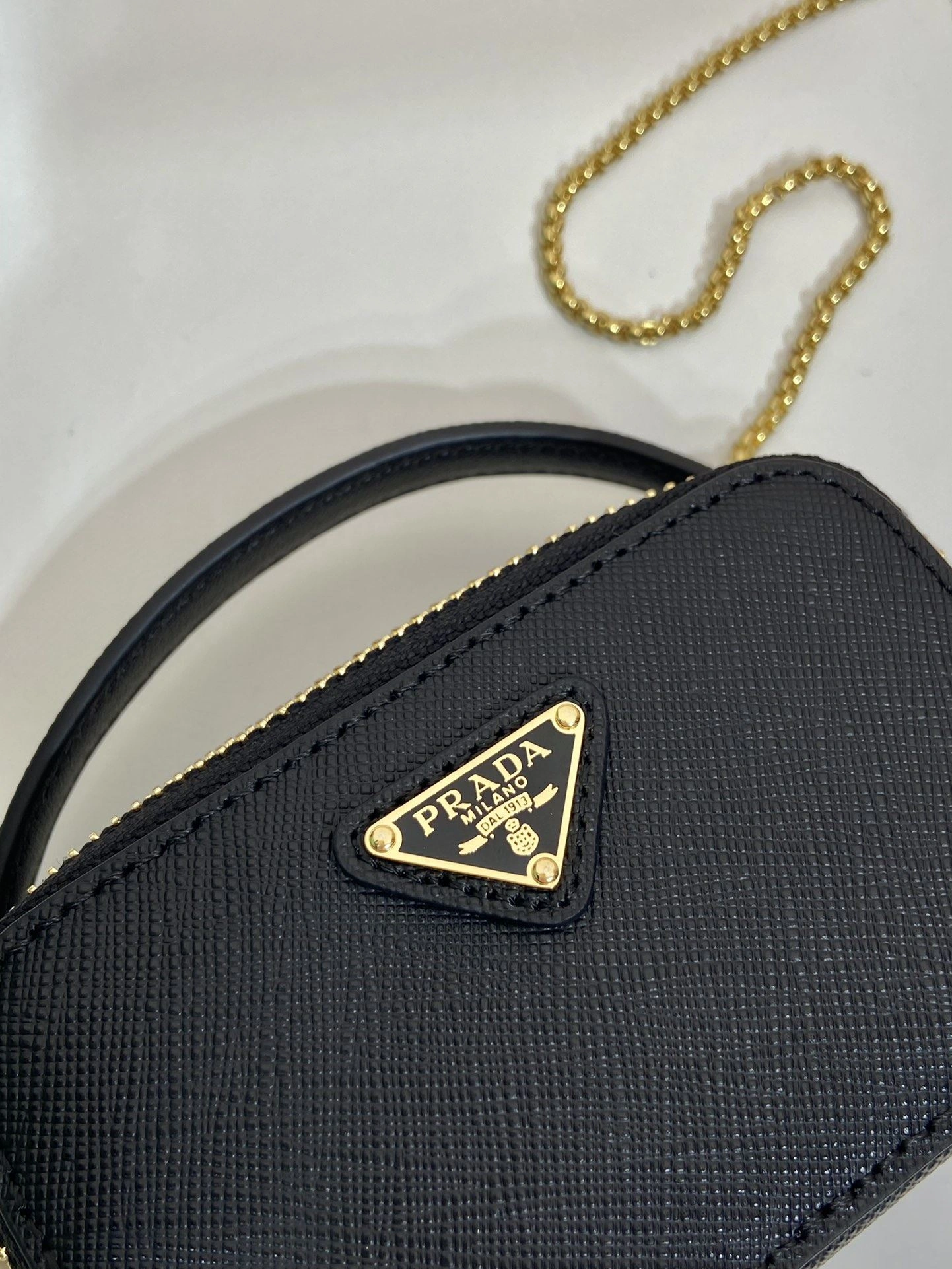 Prada Top Handle Bags 4099A-0397