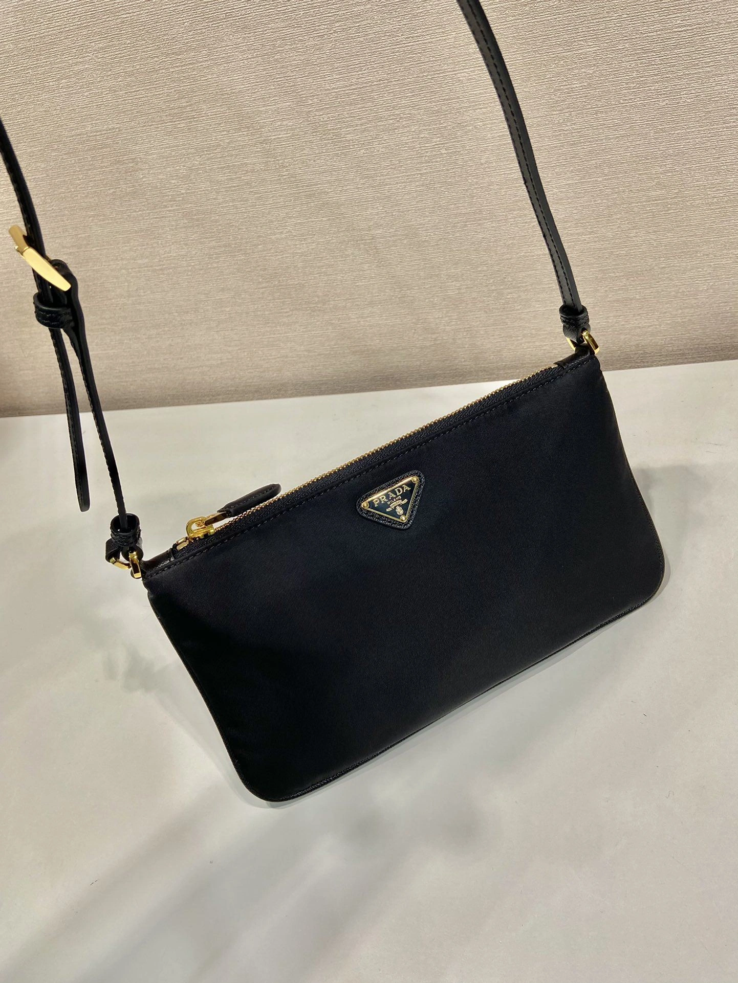 Prada Top Handle Bags 4099A-0446