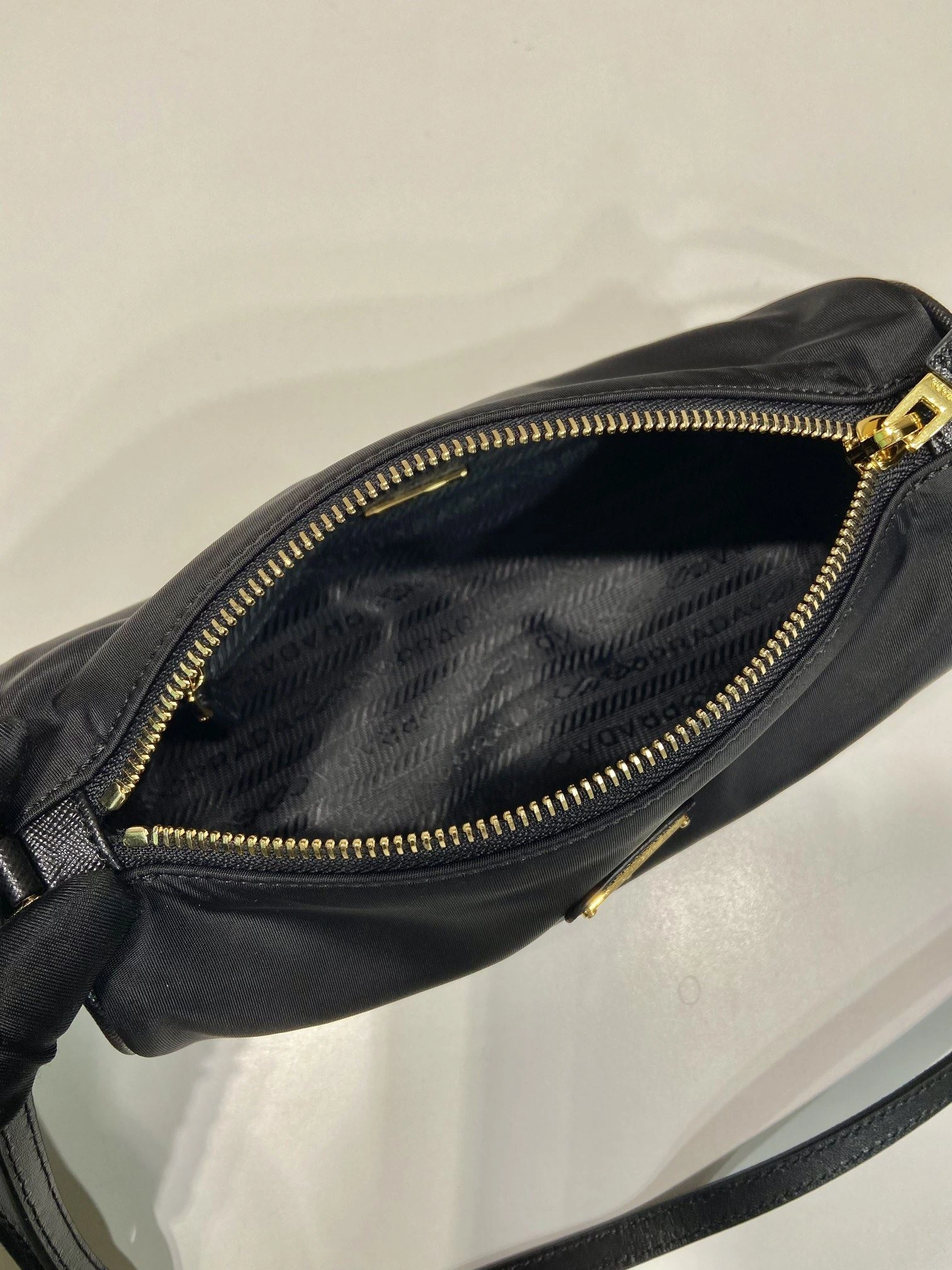 Prada Top Handle Bags 4099A-0447