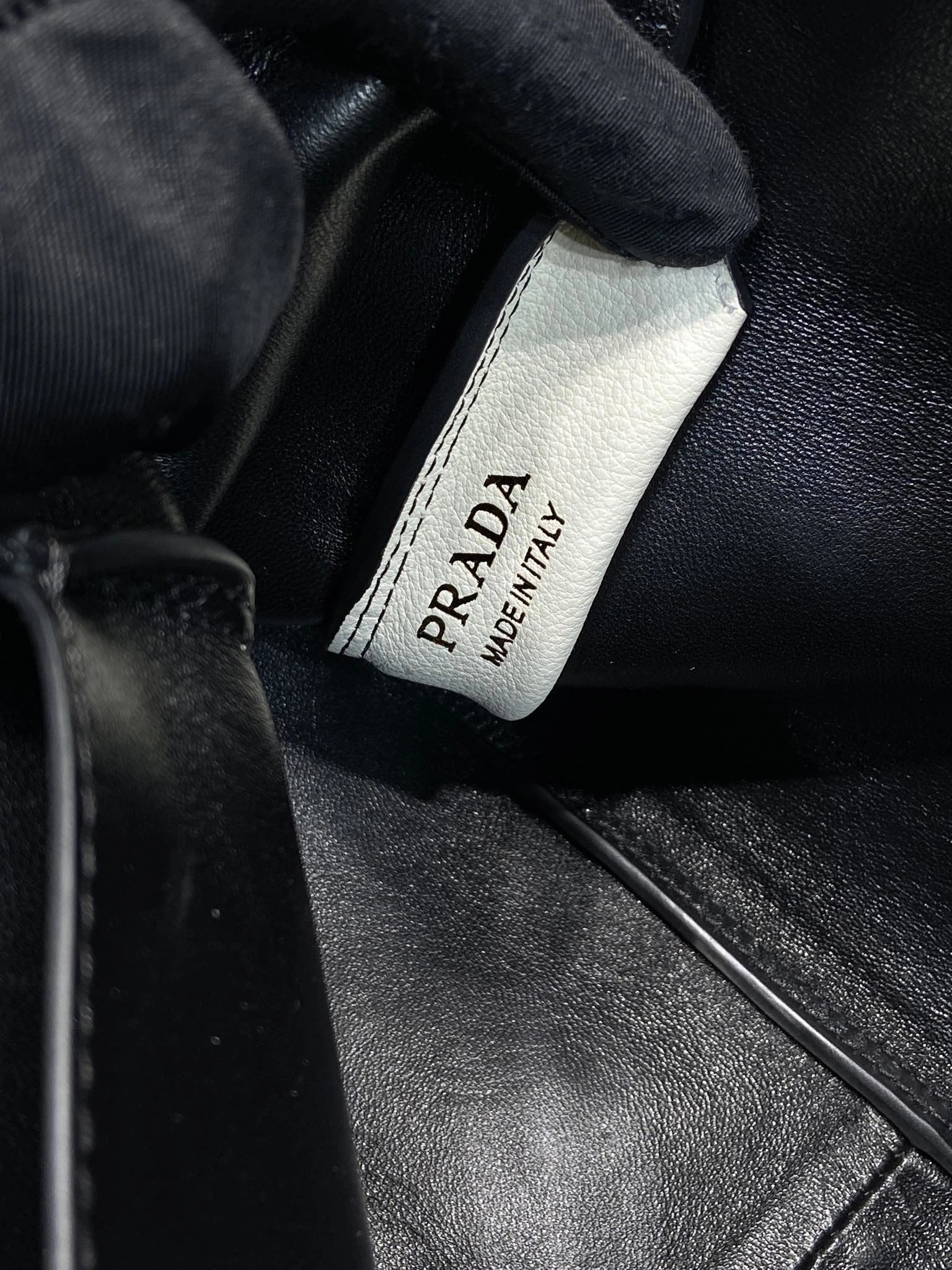 Prada Bucket Bags 4099A-0448