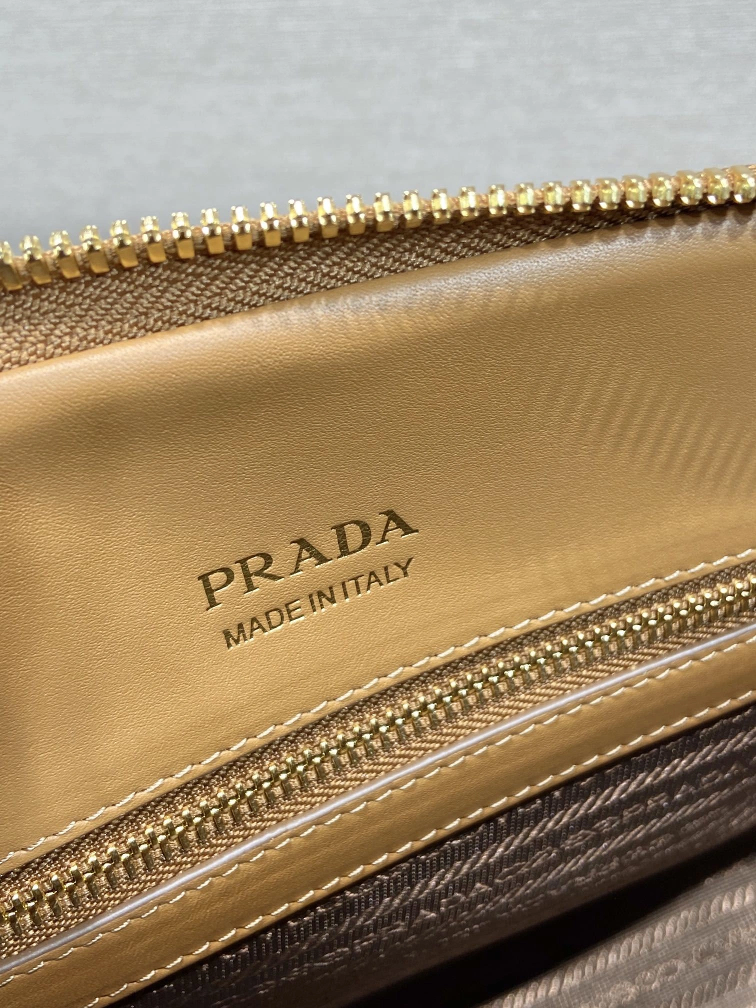 Prada Top Handle Bags 4099A-0455