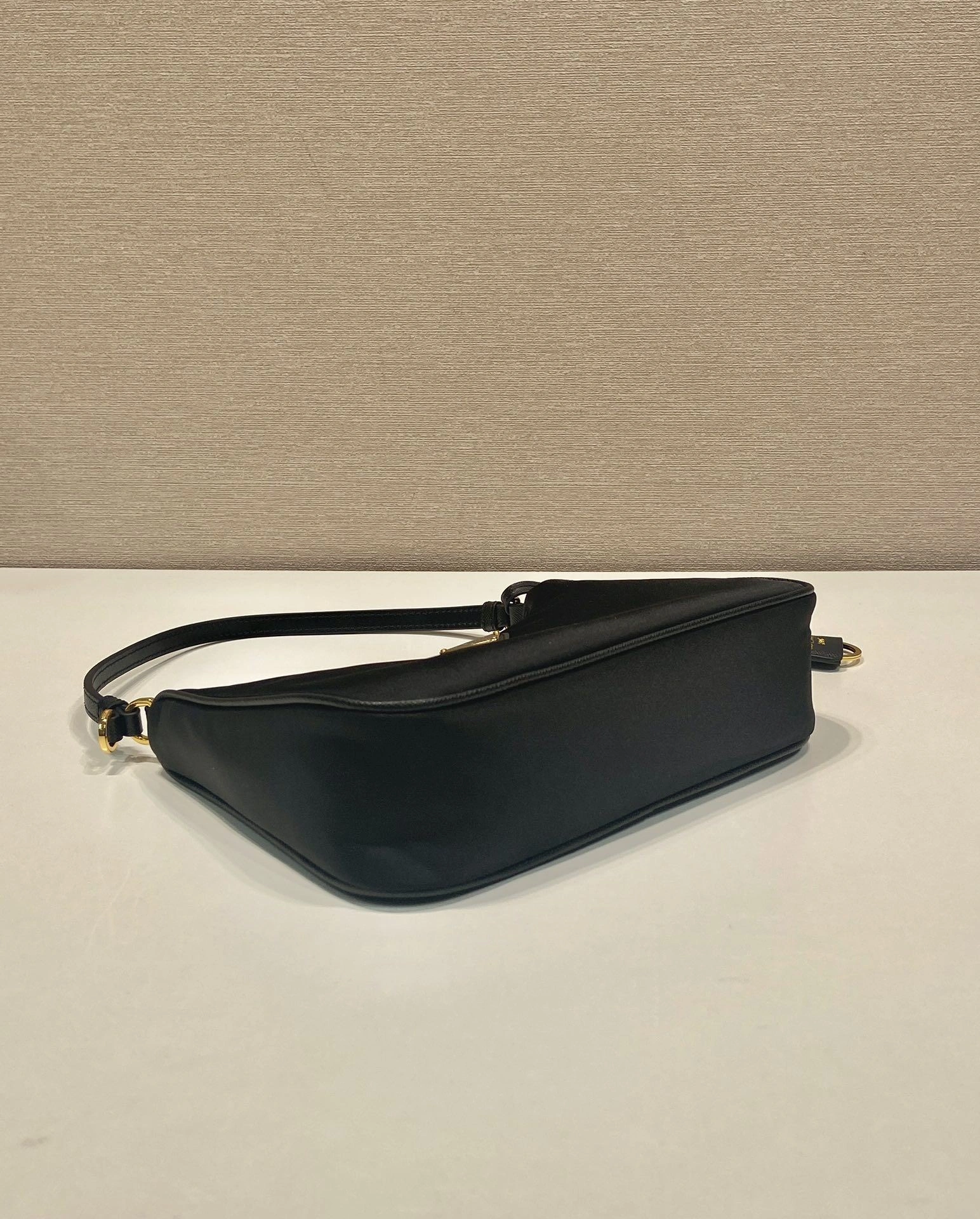 Prada Top Handle Bags 4099A-0488