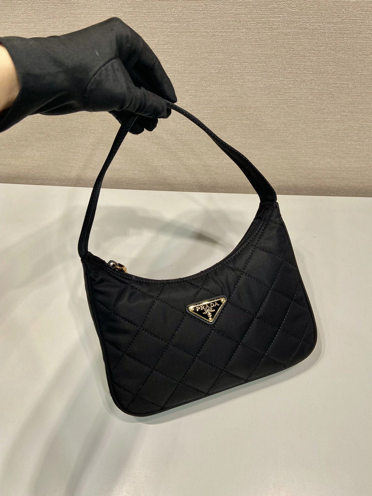 Prada Top Handle Bags 4099A-0495