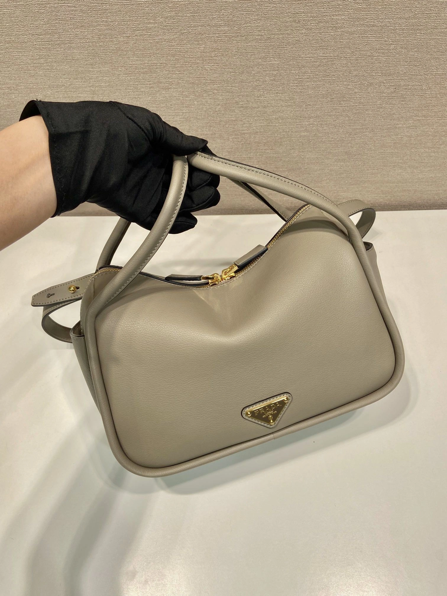 Prada Top Handle Bags 4099A-0498