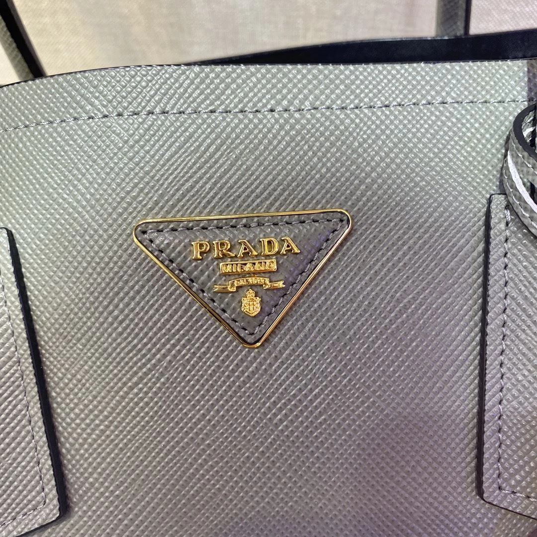 Prada Shopping Bags 4099A-0502