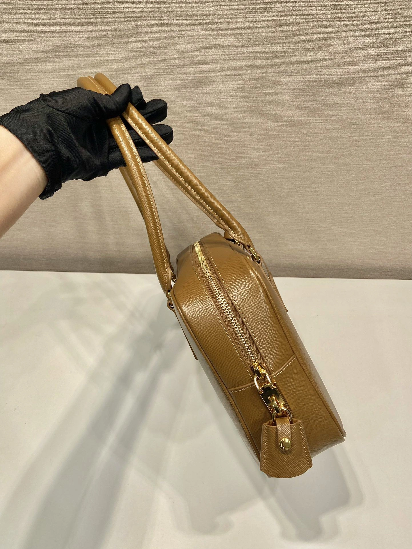 Prada Top Handle Bags 4099A-0538