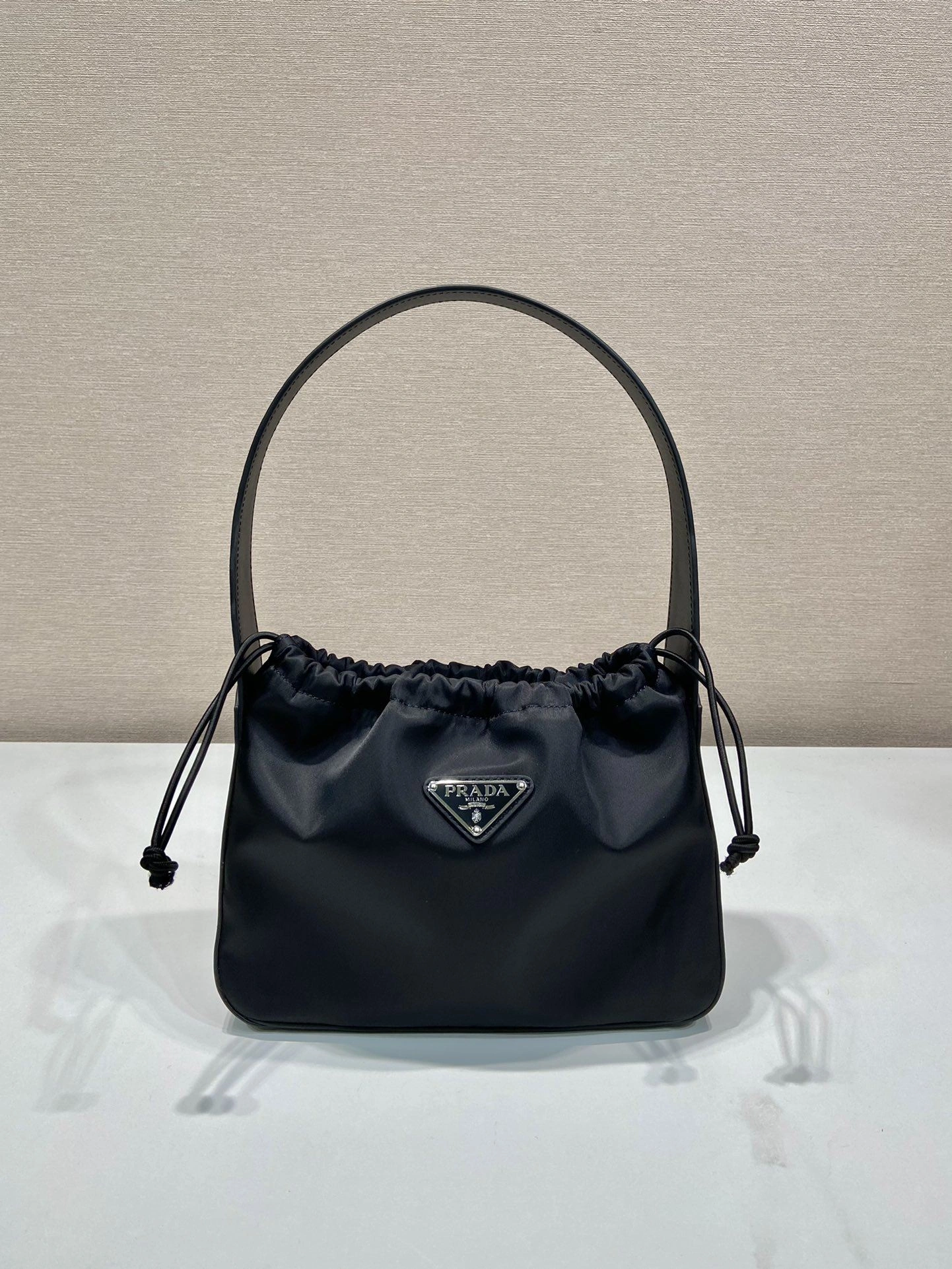 Prada Top Handle Bags 4099A-0557