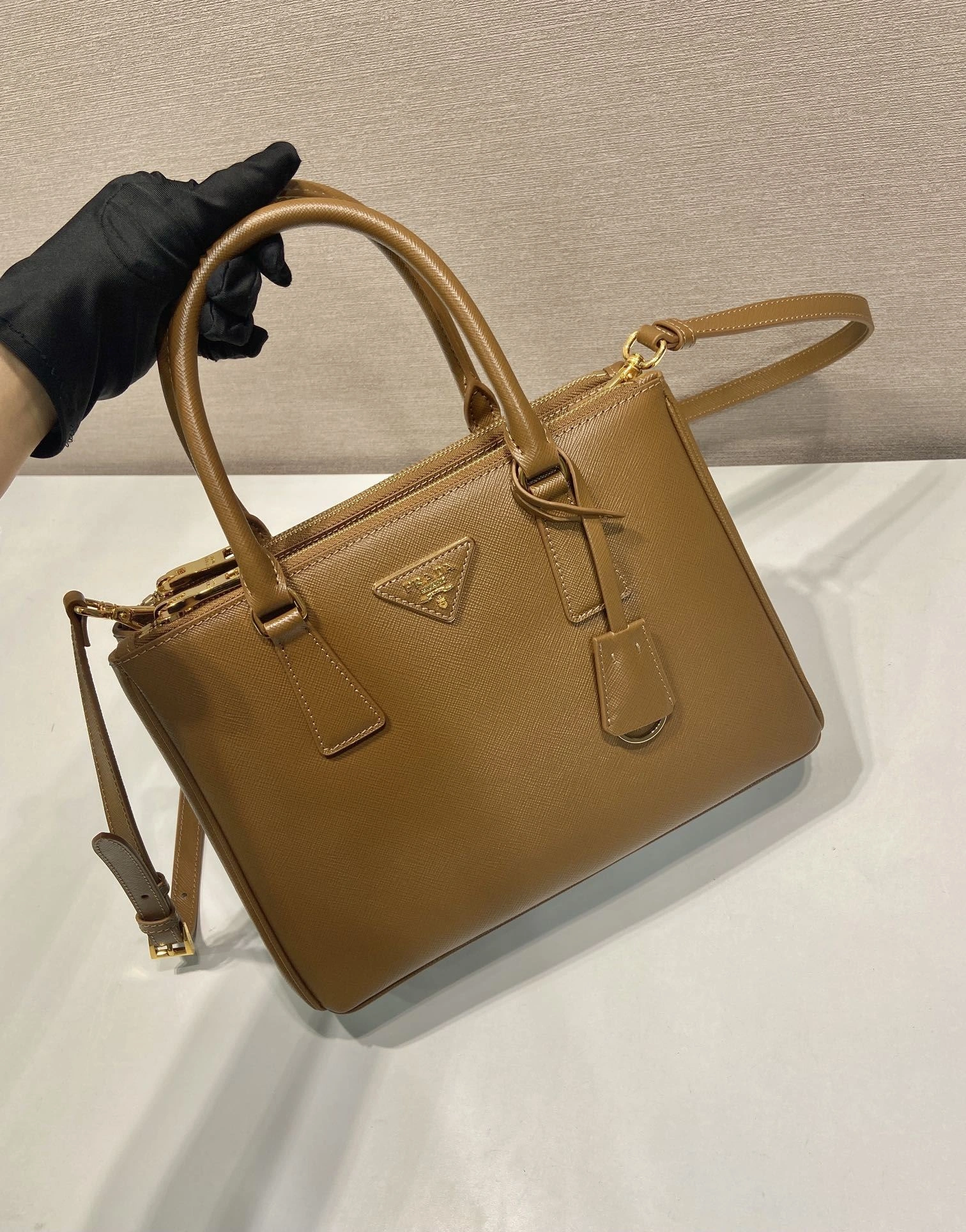 Prada Top Handle Bags 4099A-0576