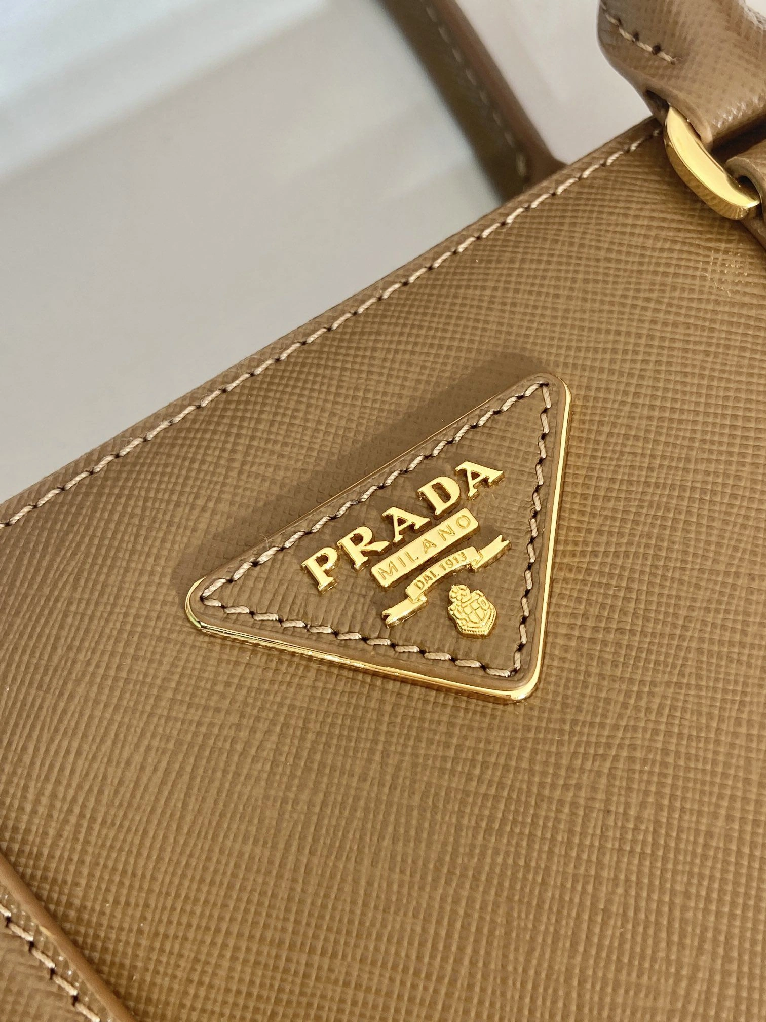 Prada Top Handle Bags 4099A-0576