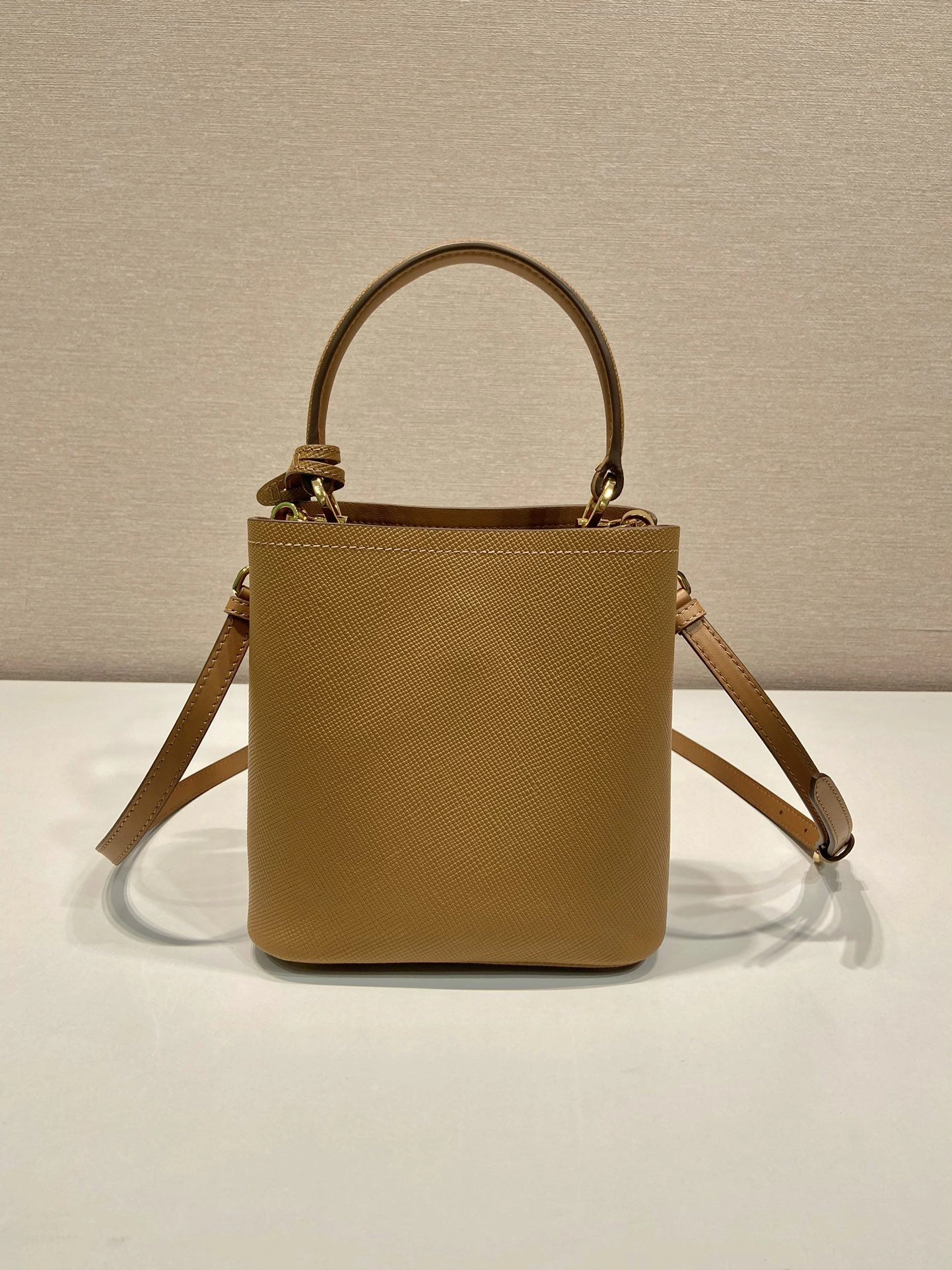 Prada Top Handle Bags 4099A-0579