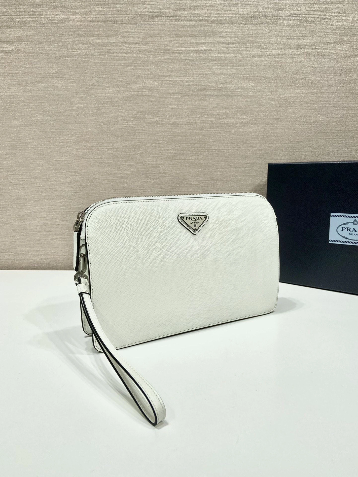 Prada Clutch Bags 4099A-0587