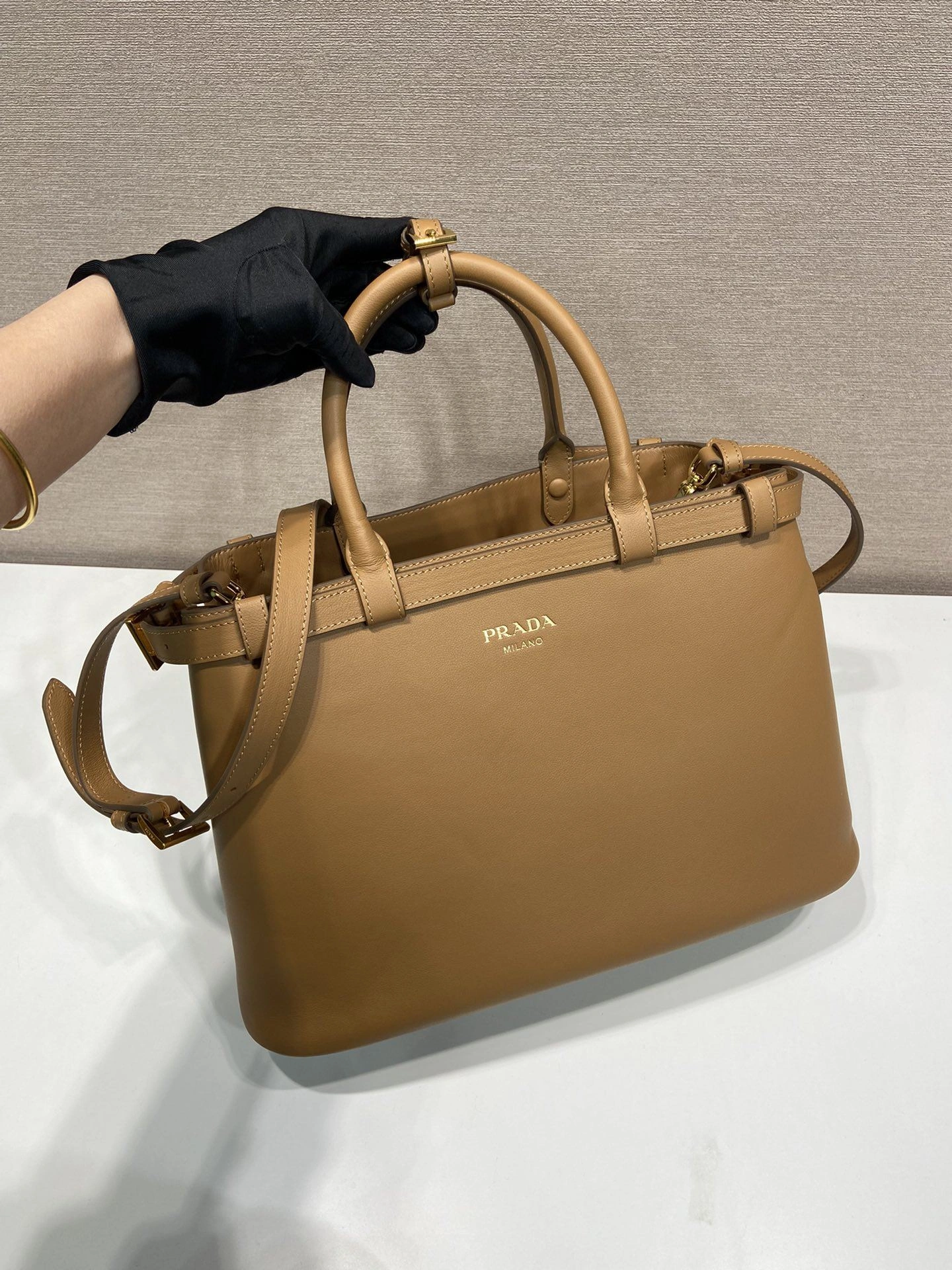 Prada Top Handle Bags 4099A-0598