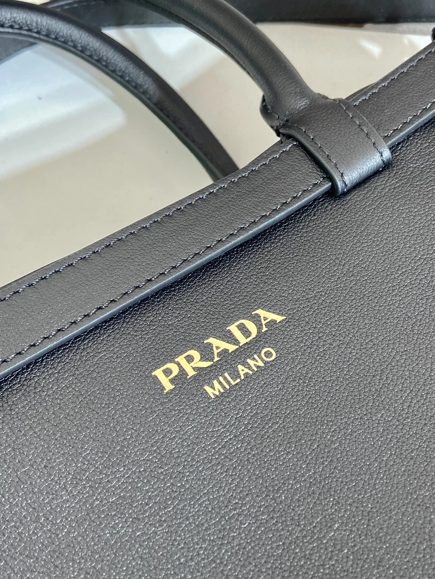 Prada Top Handle Bags 4099A-0599
