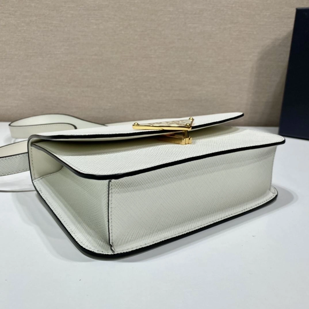 Prada Top Handle Bags 4099A-0607