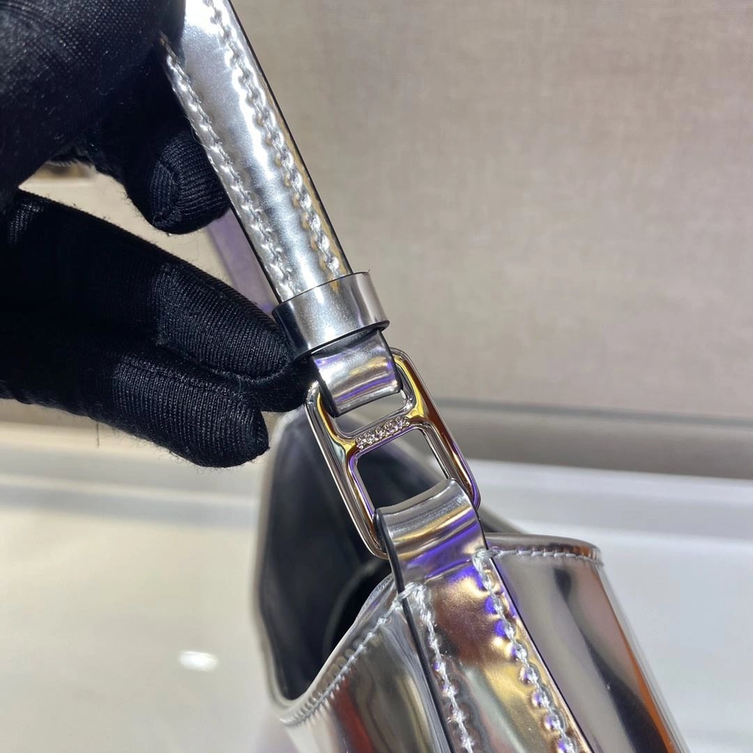 Prada Top Handle Bags 4099A-0615