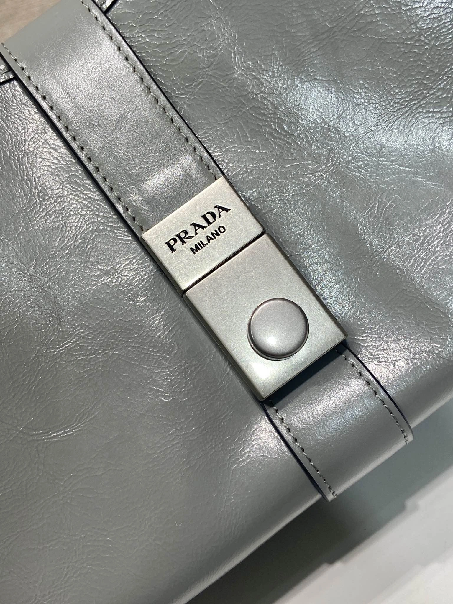 Prada Top Handle Bags 4099A-0631