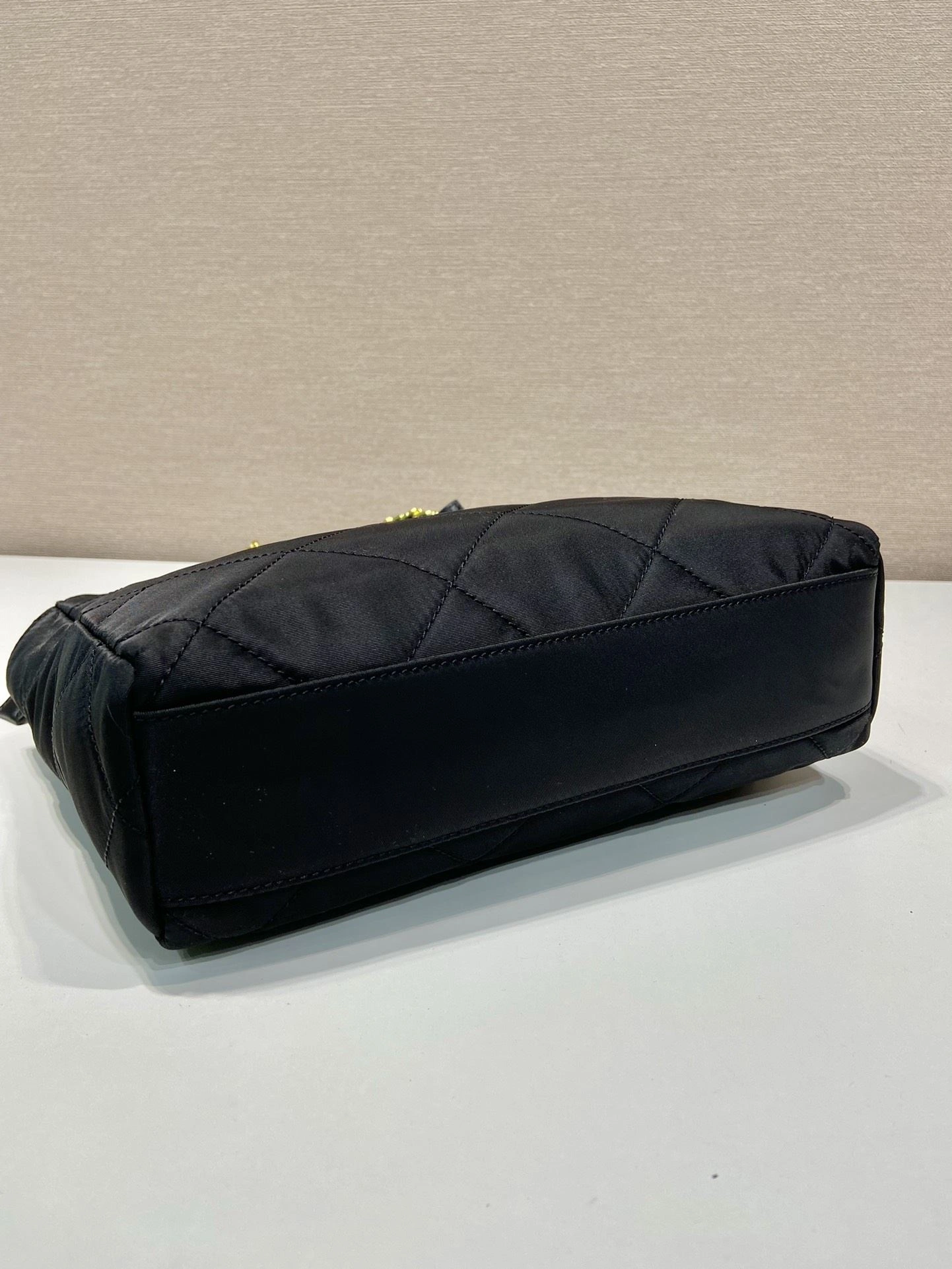 Prada Top Handle Bags 4099A-0647