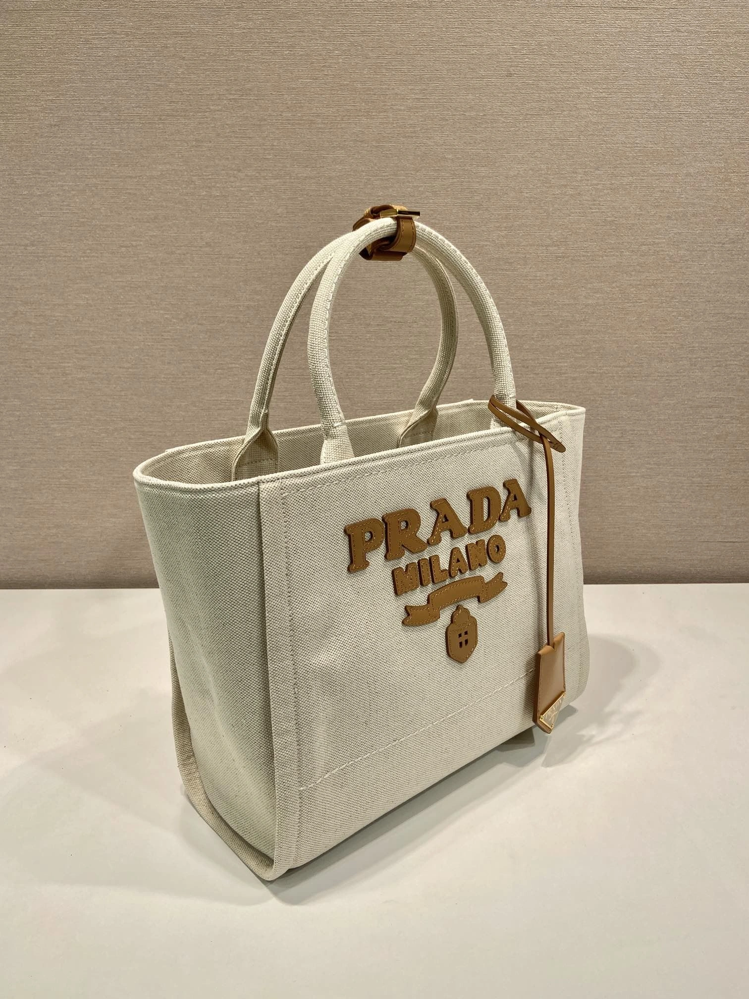 Prada Top Handle Bags 4099A-0662