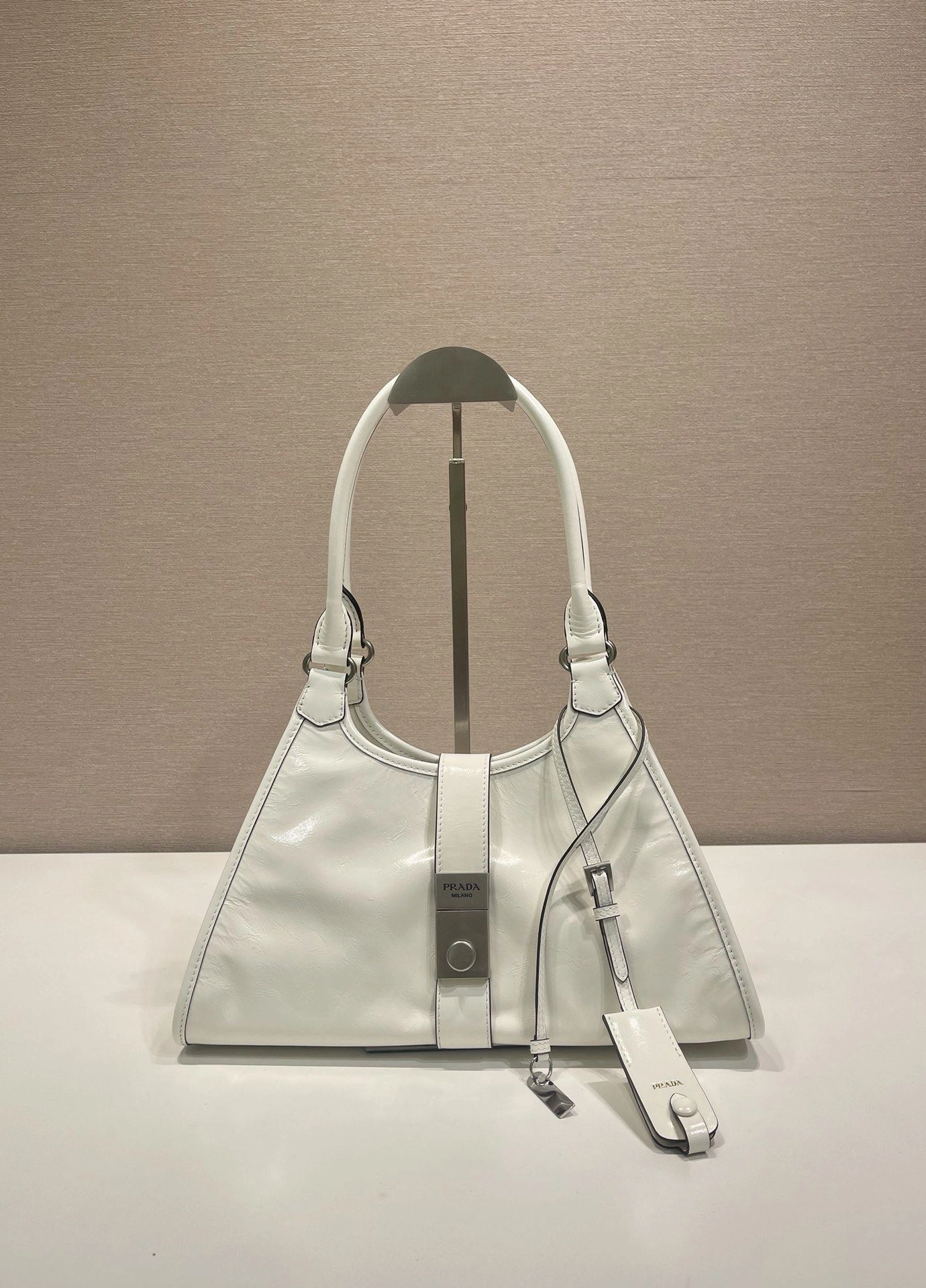 Prada Top Handle Bags 4099A-0667