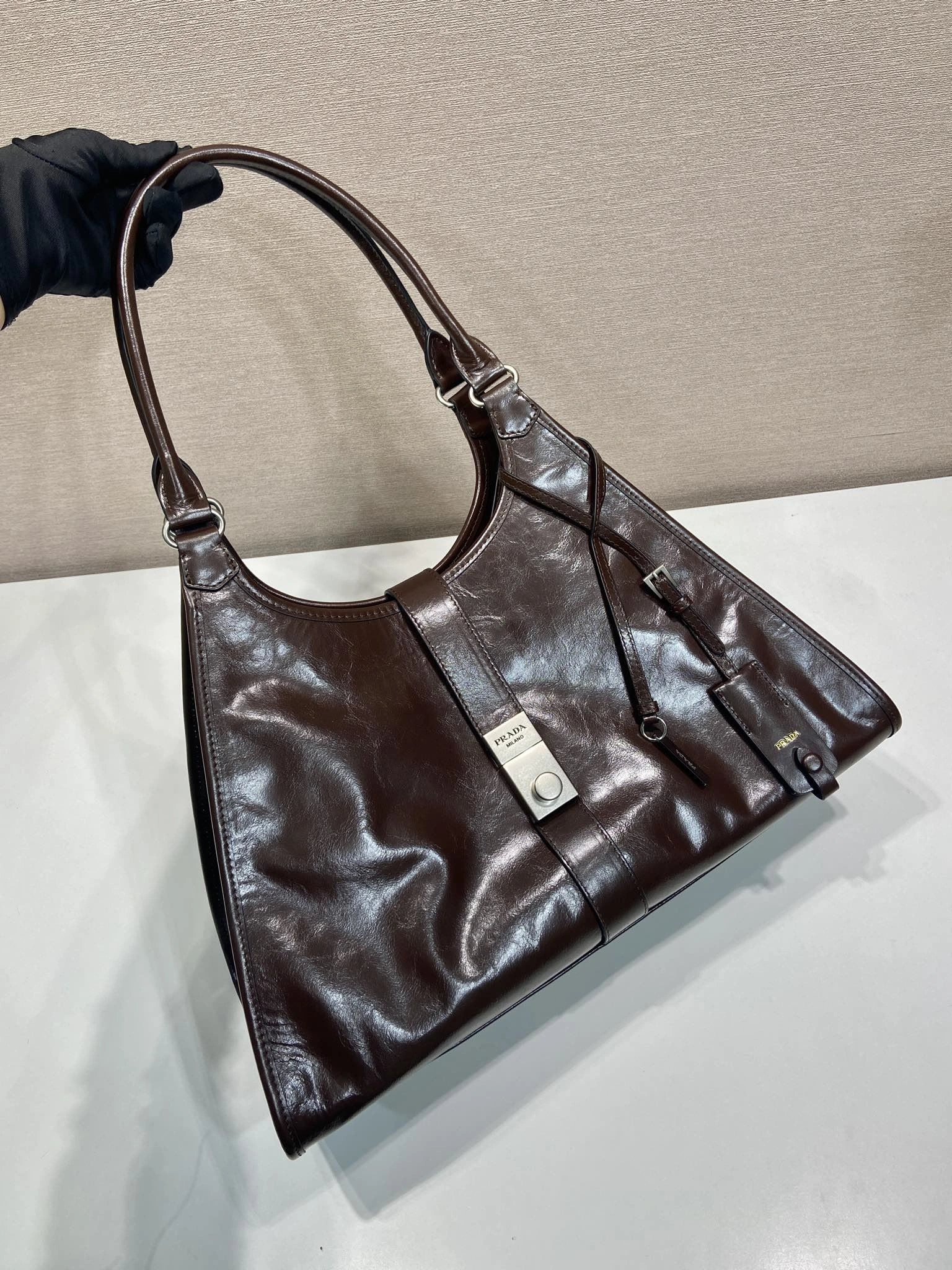 Prada Top Handle Bags 4099A-0669