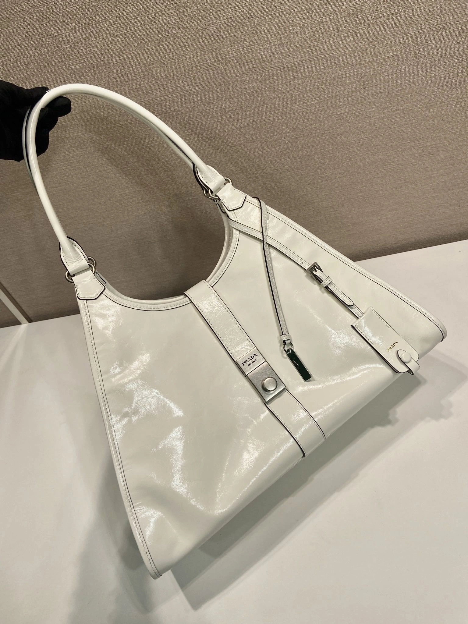 Prada Top Handle Bags 4099A-0670