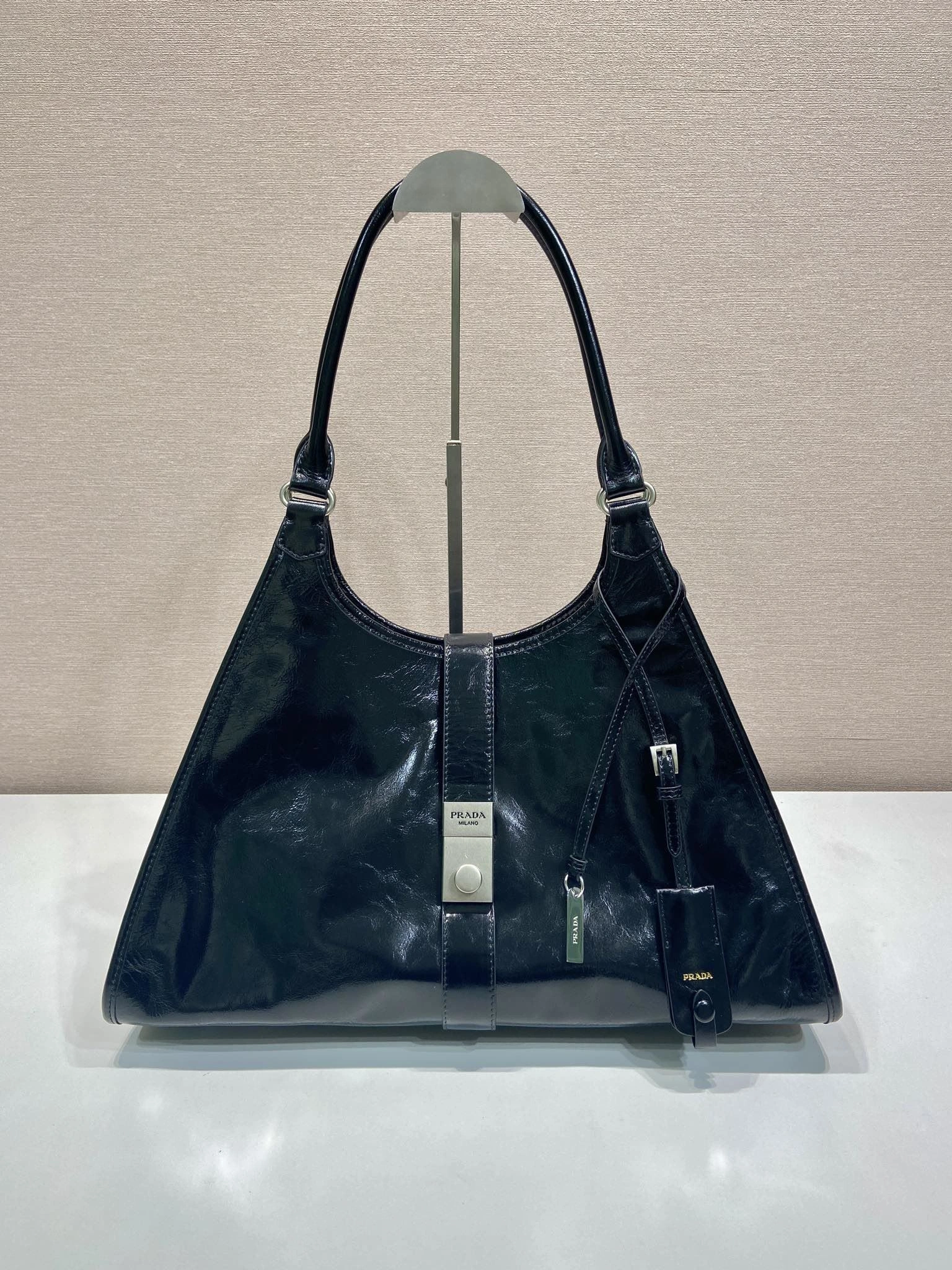 Prada Top Handle Bags 4099A-0671
