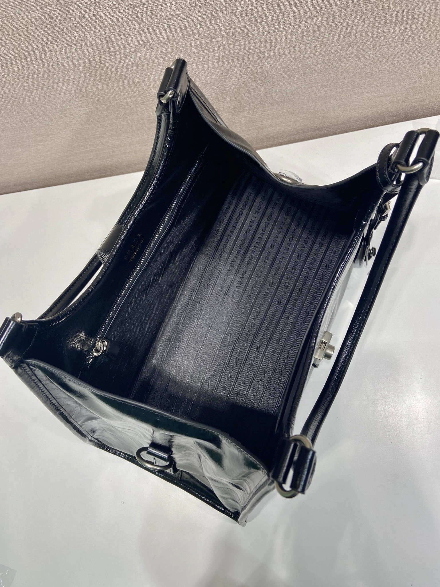 Prada Top Handle Bags 4099A-0671