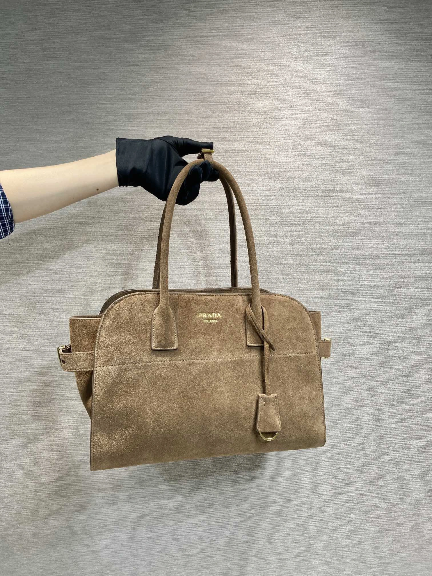 Prada Top Handle Bags 4099A-0675