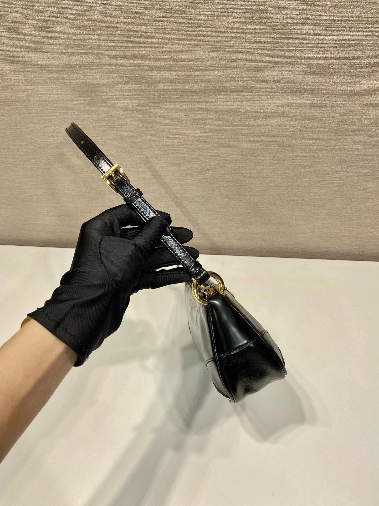 Prada Top Handle Bags 4099A-0700