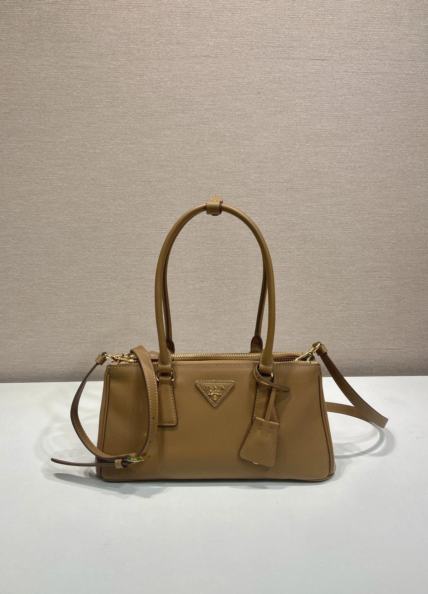 Prada Top Handle Bags 4099A-0702