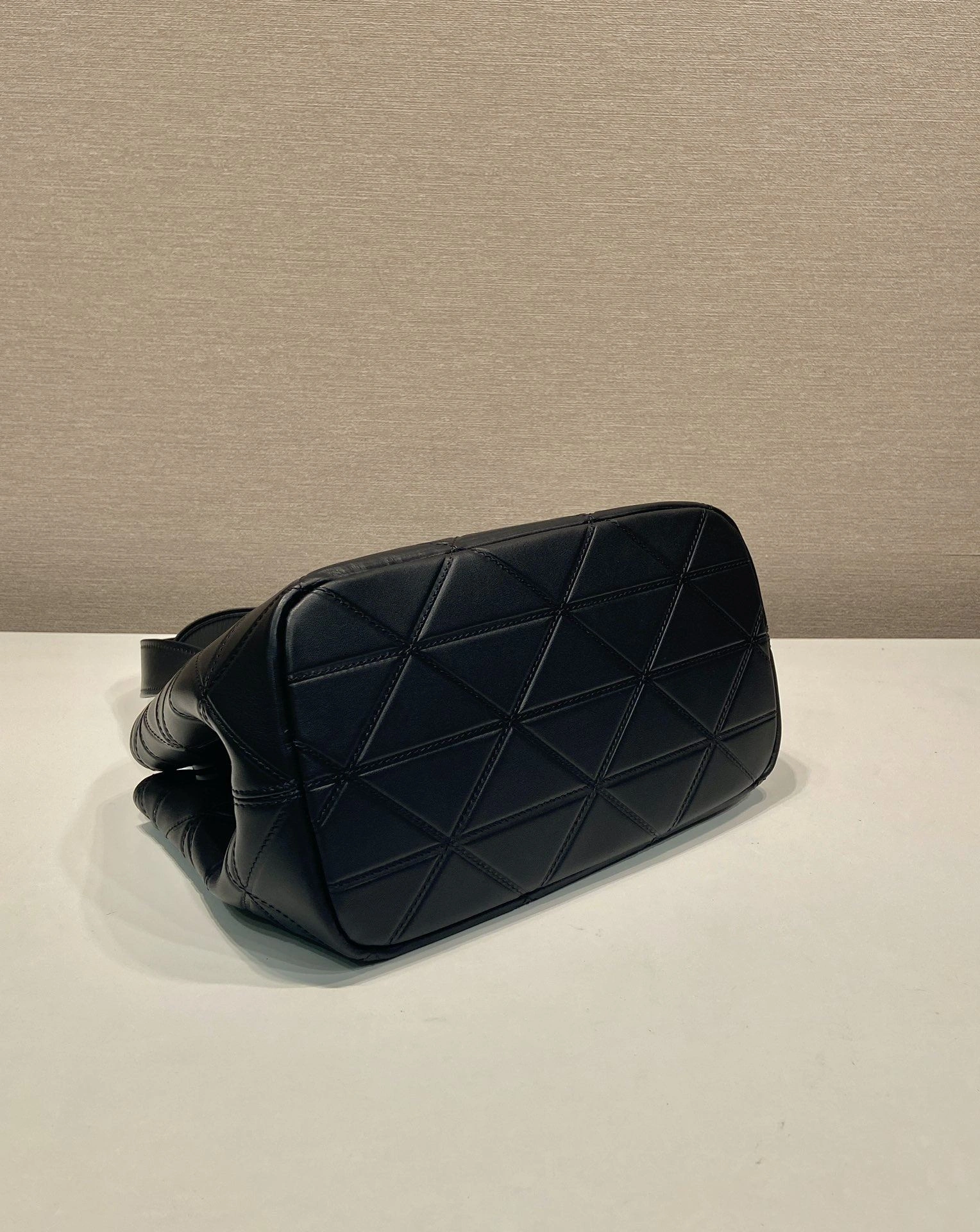 Prada Top Handle Bags 4099A-0706