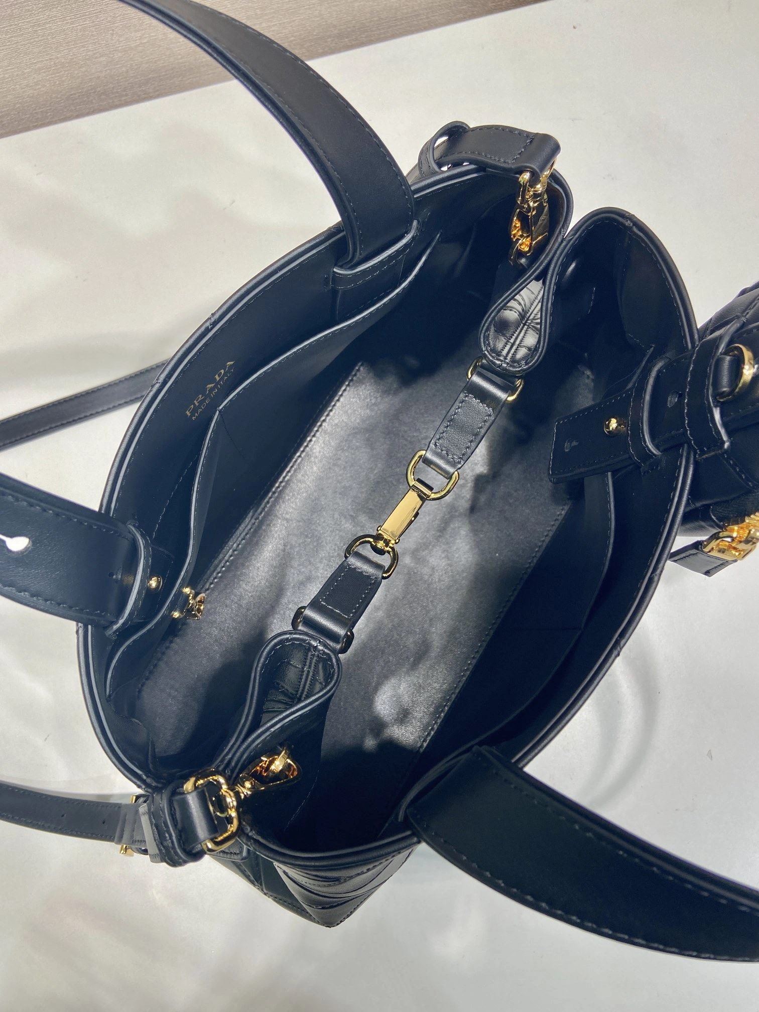 Prada Top Handle Bags 4099A-0707