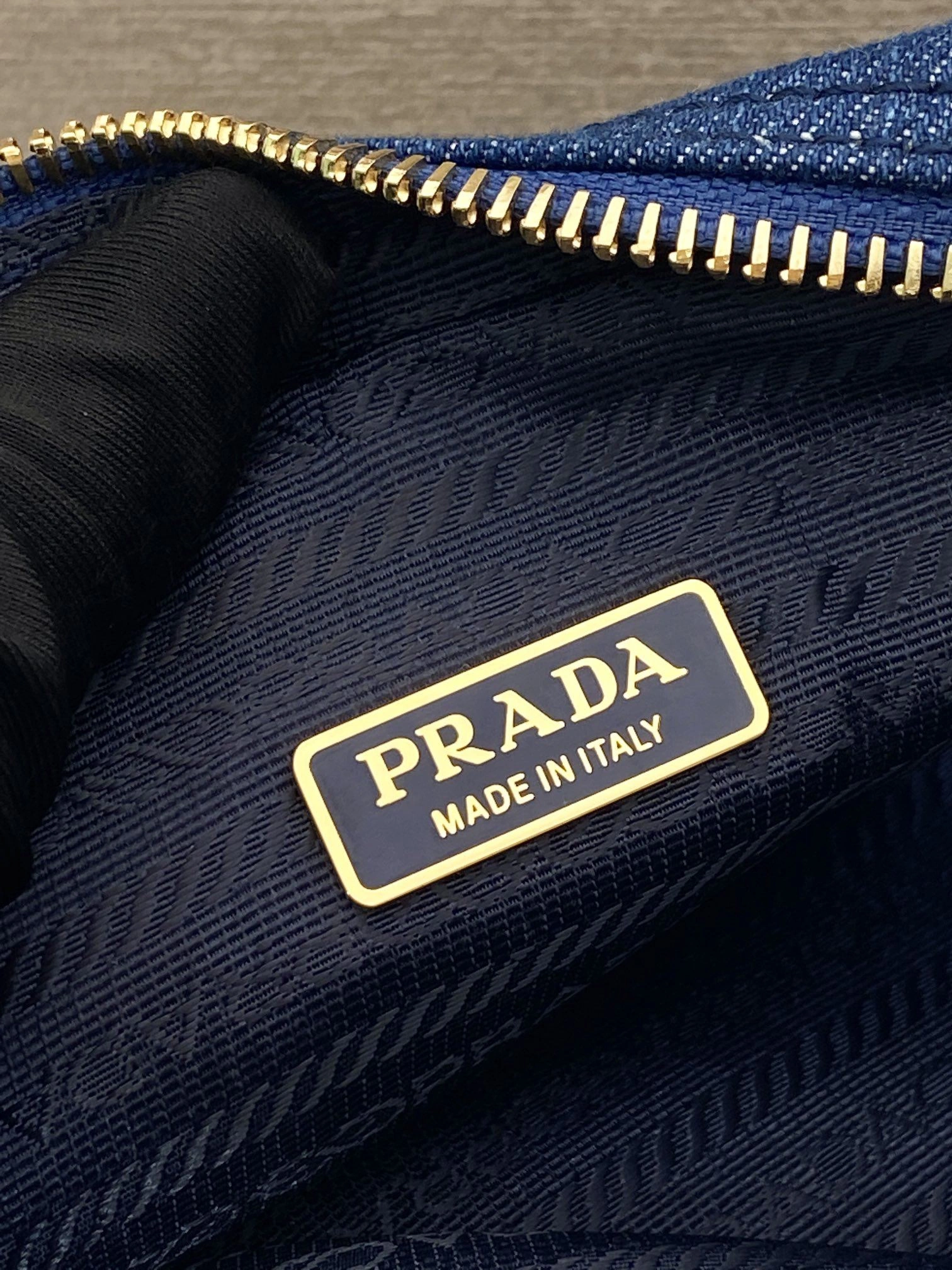 Prada Top Handle Bags 4099A-0712