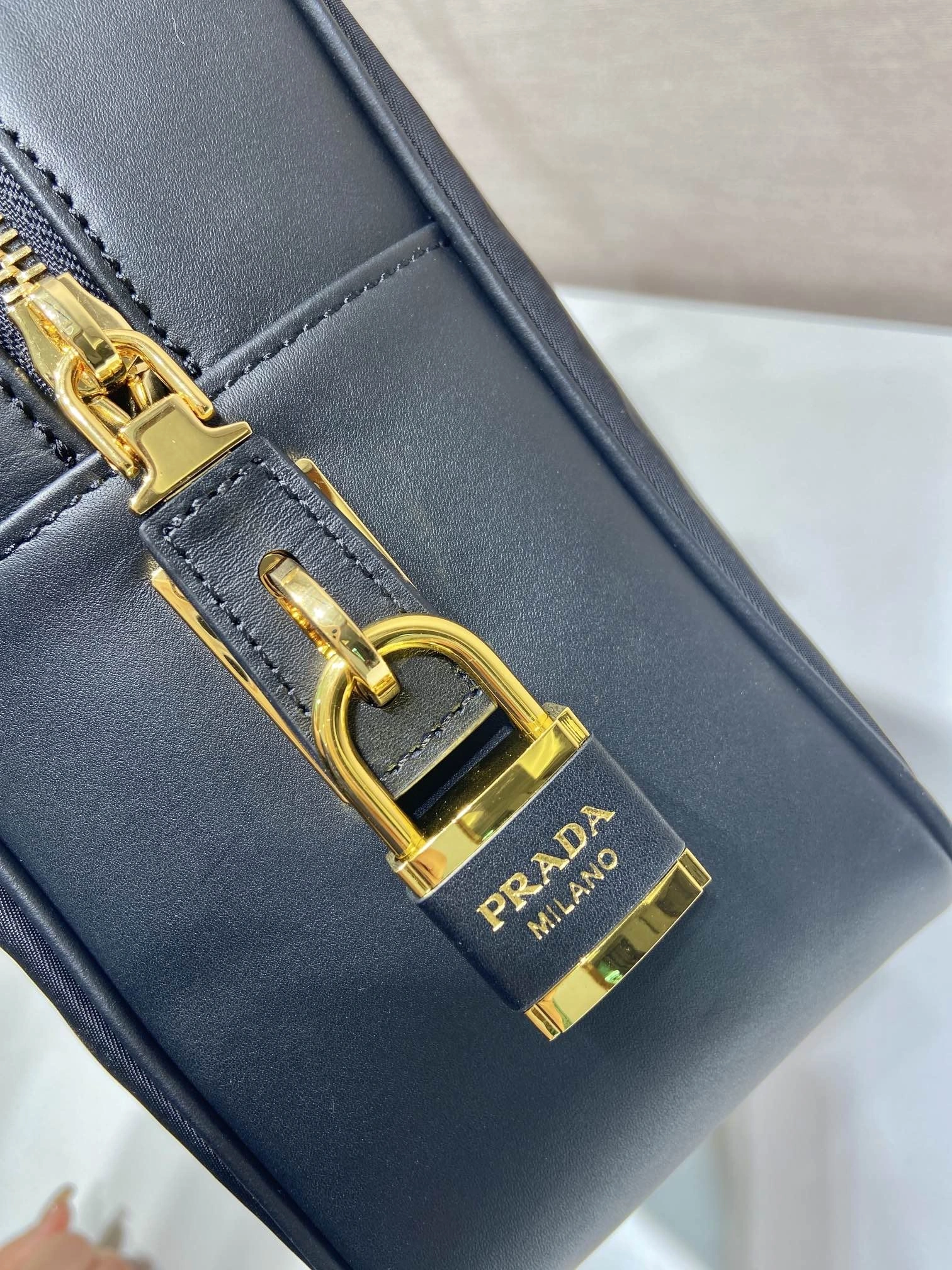 Prada Top Handle Bags 4099A-0718