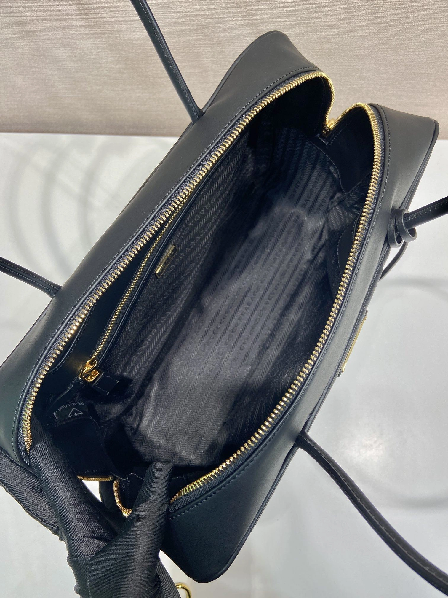 Prada Top Handle Bags 4099A-0718