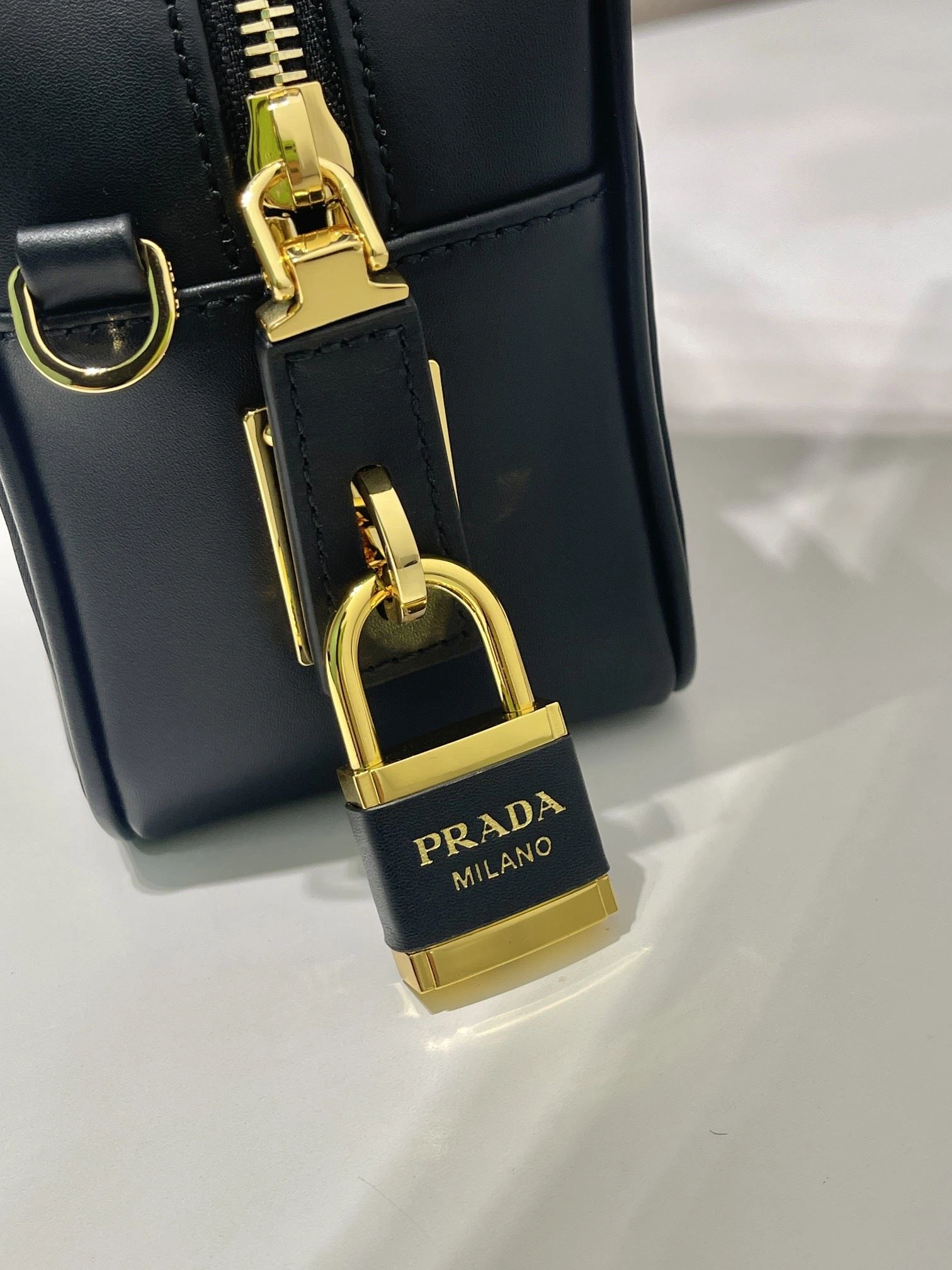 Prada Top Handle Bags 4099A-0720