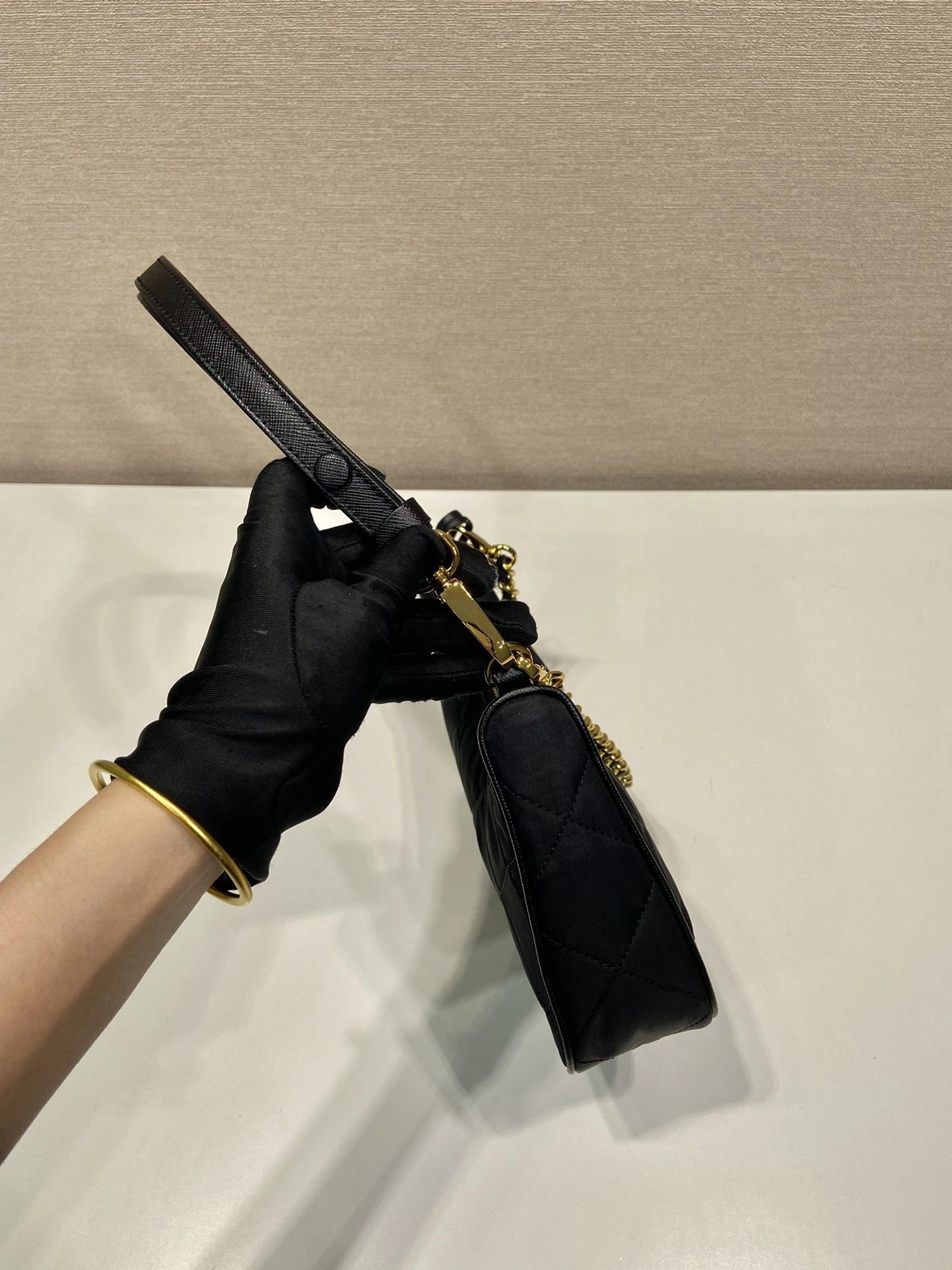 Prada Top Handle Bags 4099A-0725