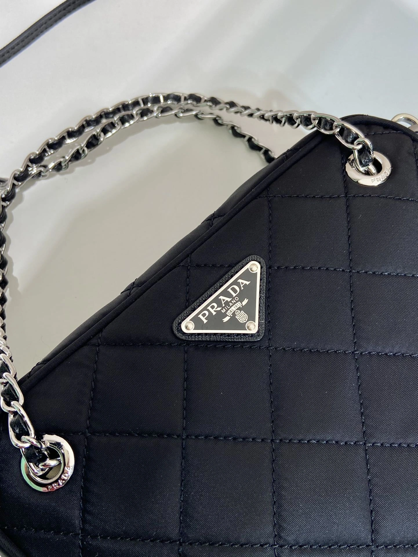 Prada Top Handle Bags 4099A-0728