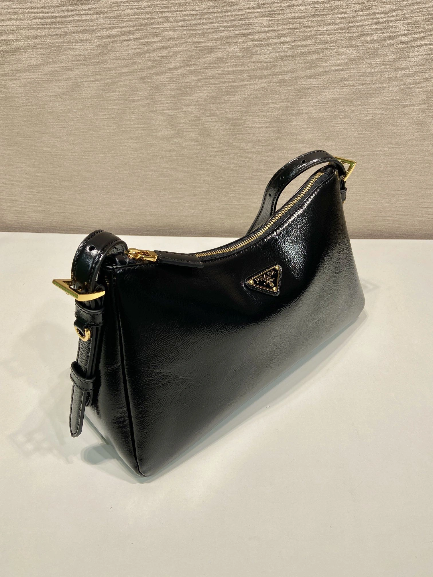 Prada Top Handle Bags 4099A-0731