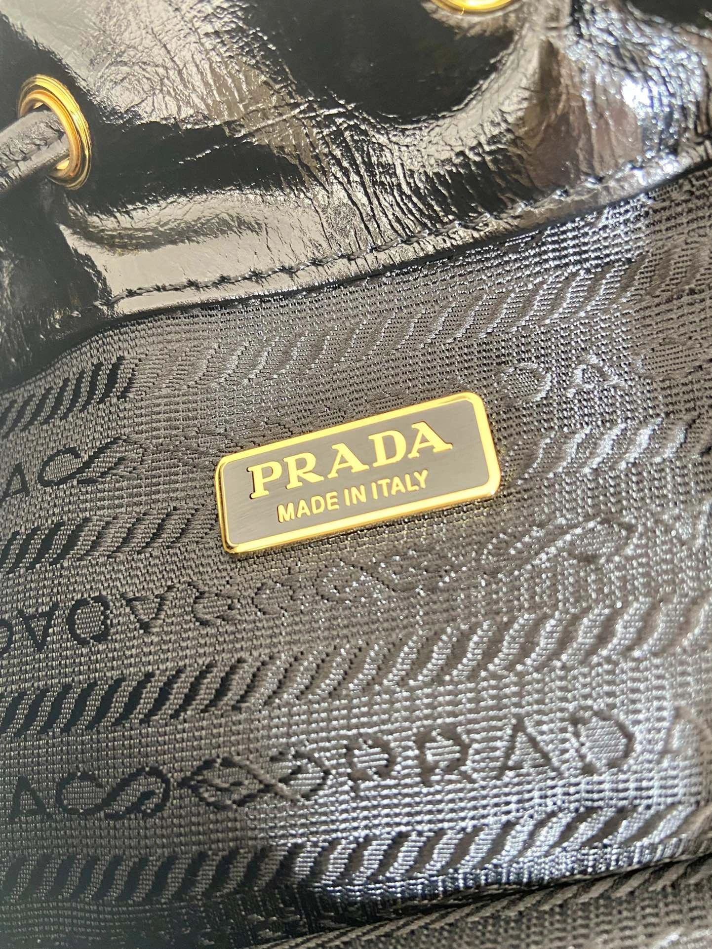 Prada Bucket Bags 4099A-0733