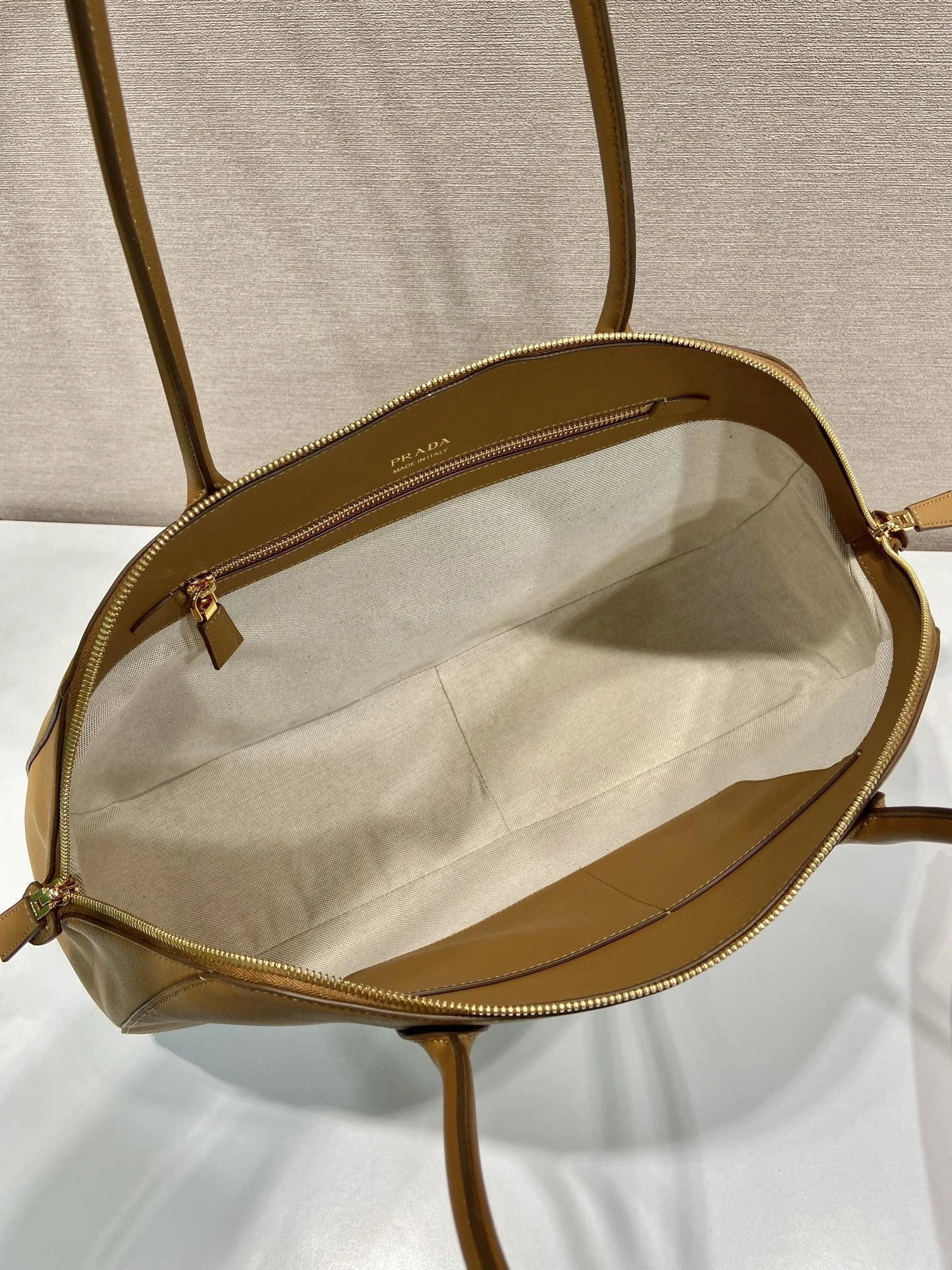 Prada Top Handle Bags 4099A-0737