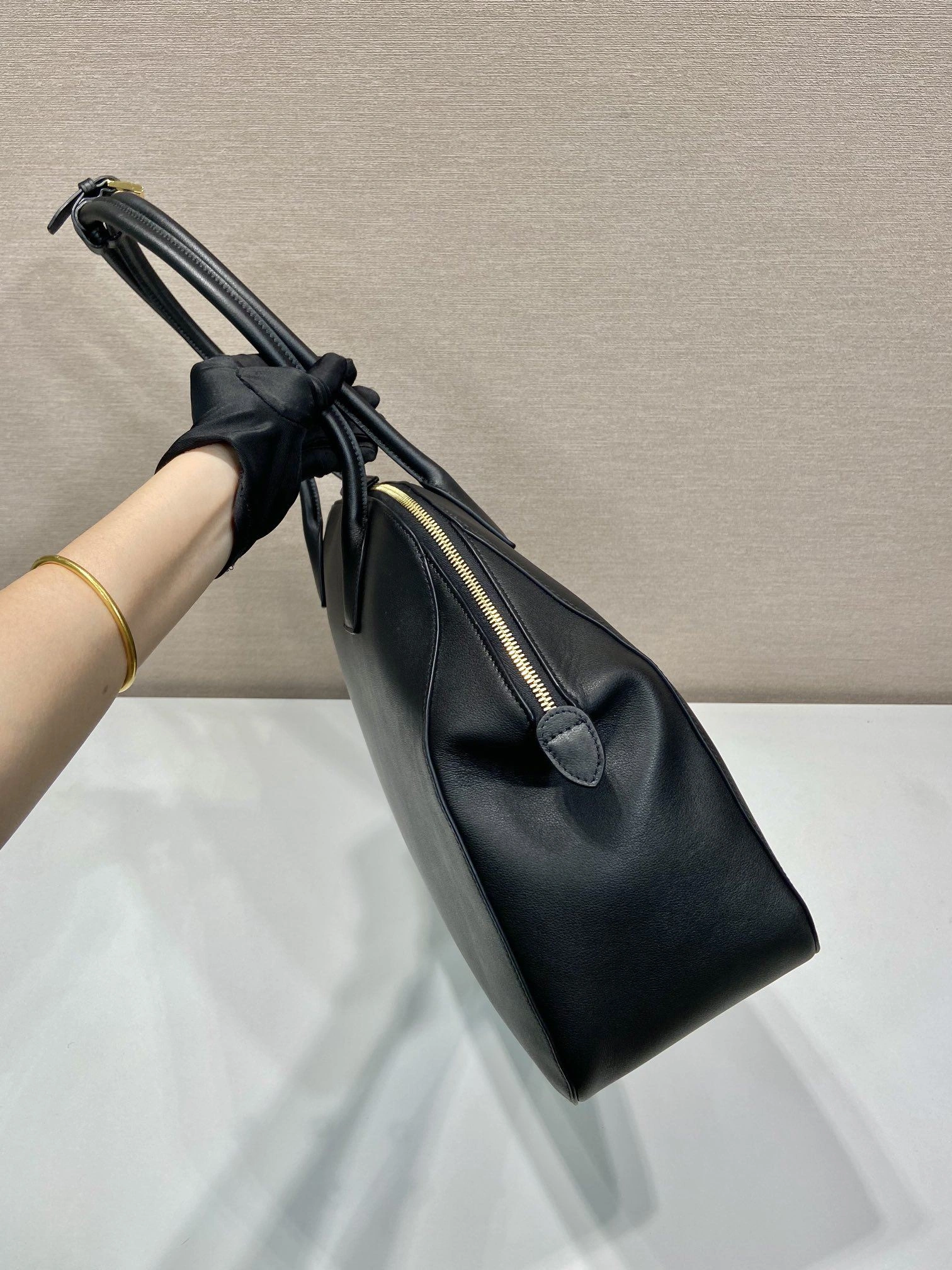 Prada Top Handle Bags 4099A-0738