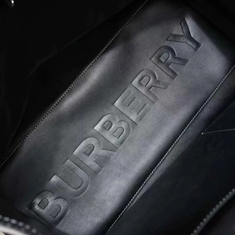Burberry Shopping Bags 4101C-2751