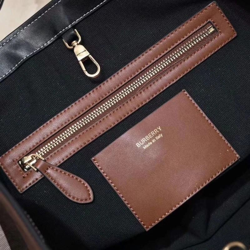 Burberry Shopping Bags 4101C-2754