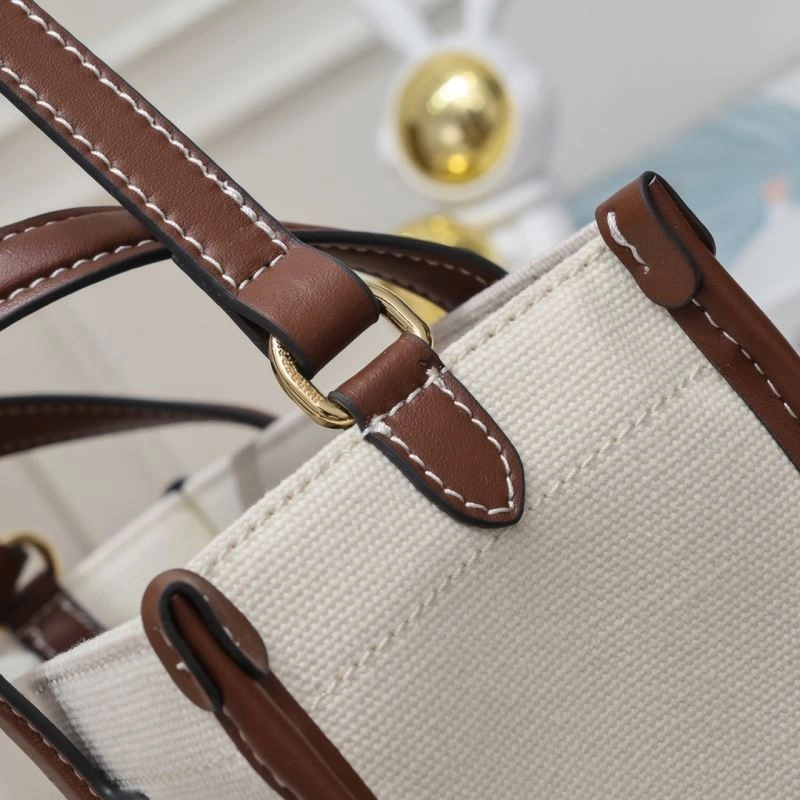 Burberry Shopping Bags 4101C-2765