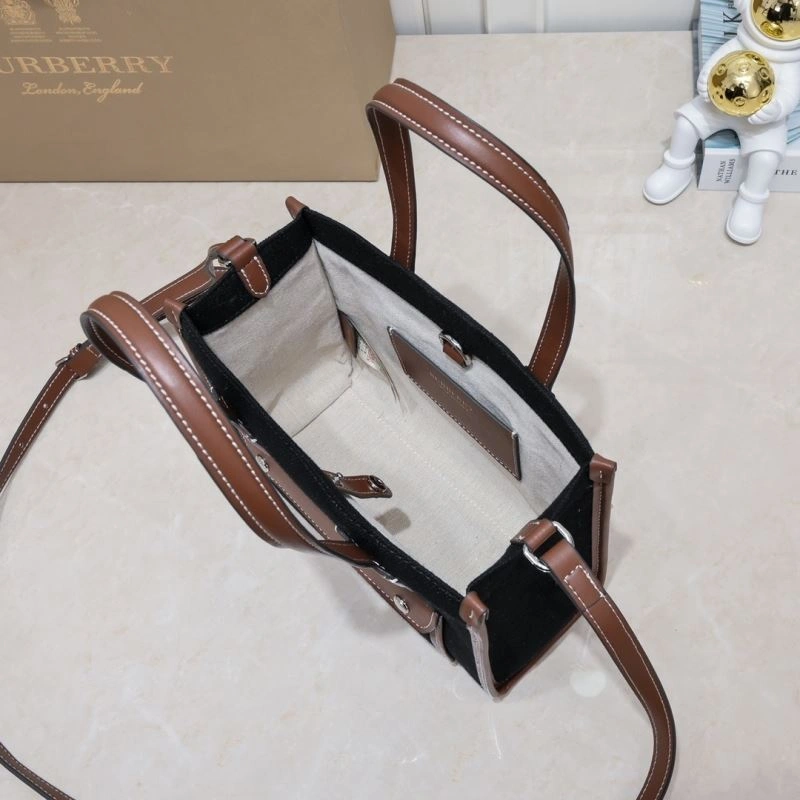 Burberry Shopping Bags 4101C-2767