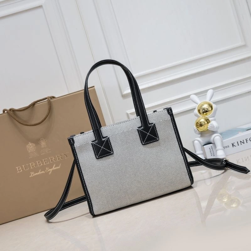 Burberry Shopping Bags 4101C-2770